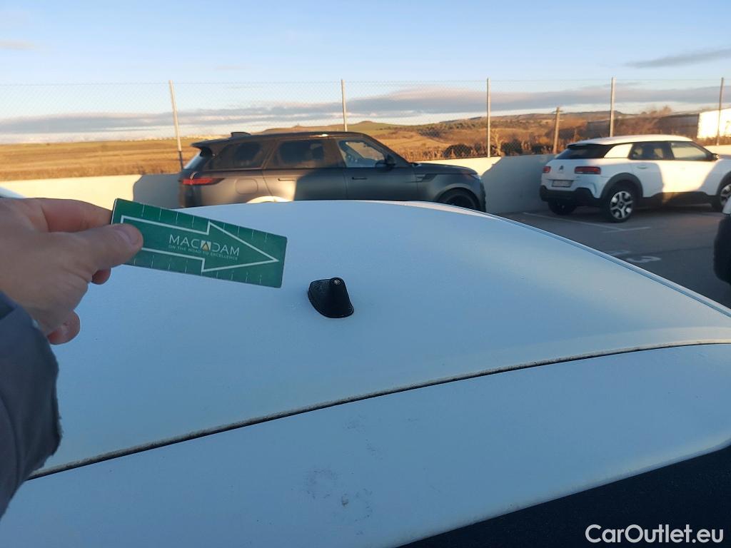  Peugeot  208 PEUGEOT  / 2019 / 5P / berlina con portón BlueHDi 73kW (100CV) Active #29