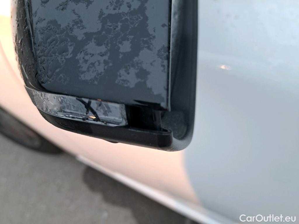  Peugeot  308 PEUGEOT  / 2021 / 5P / berlina con portón 5P Active Pack BlueHDi 130 S&S MAN #20