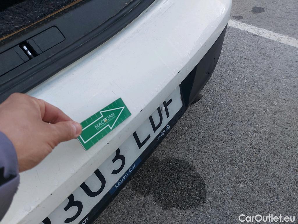  Peugeot  208 PEUGEOT  / 2019 / 5P / berlina con portón BlueHDi 73kW (100CV) Active #22