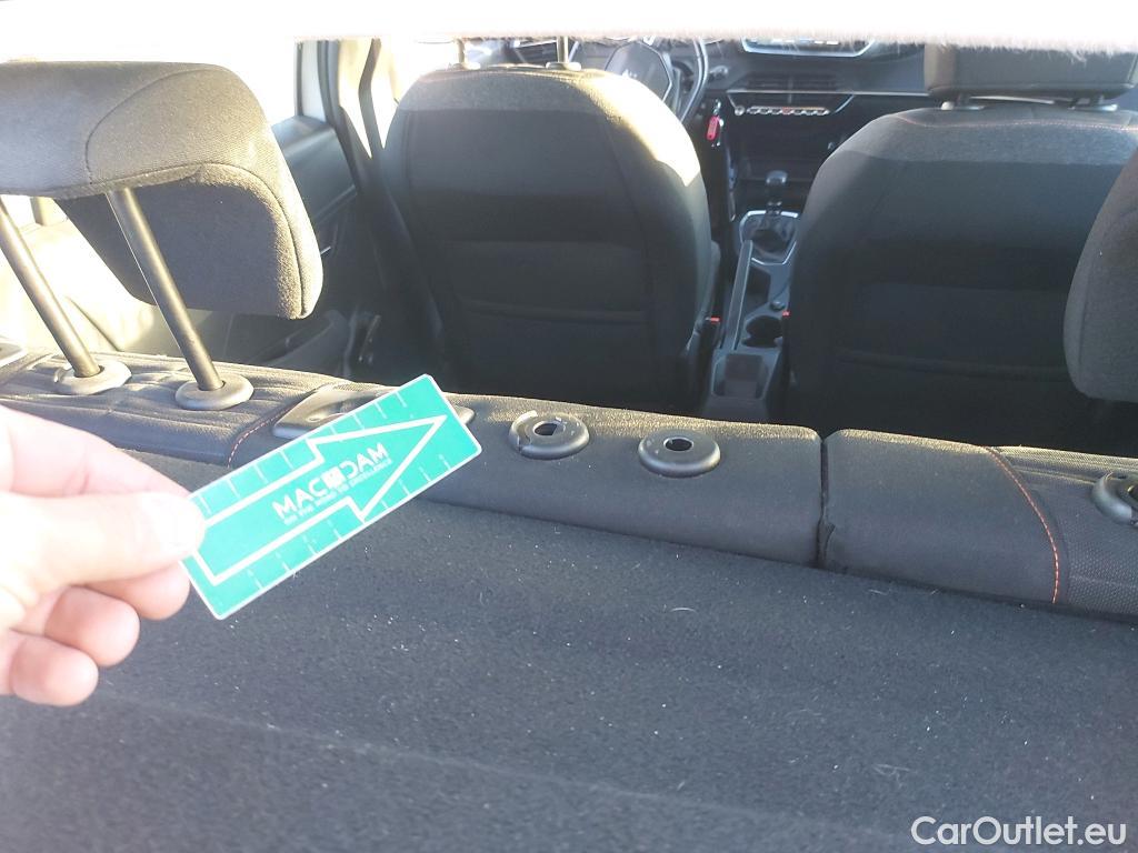  Peugeot  208 PEUGEOT  / 2019 / 5P / berlina con portón BlueHDi 73kW (100CV) Active #4