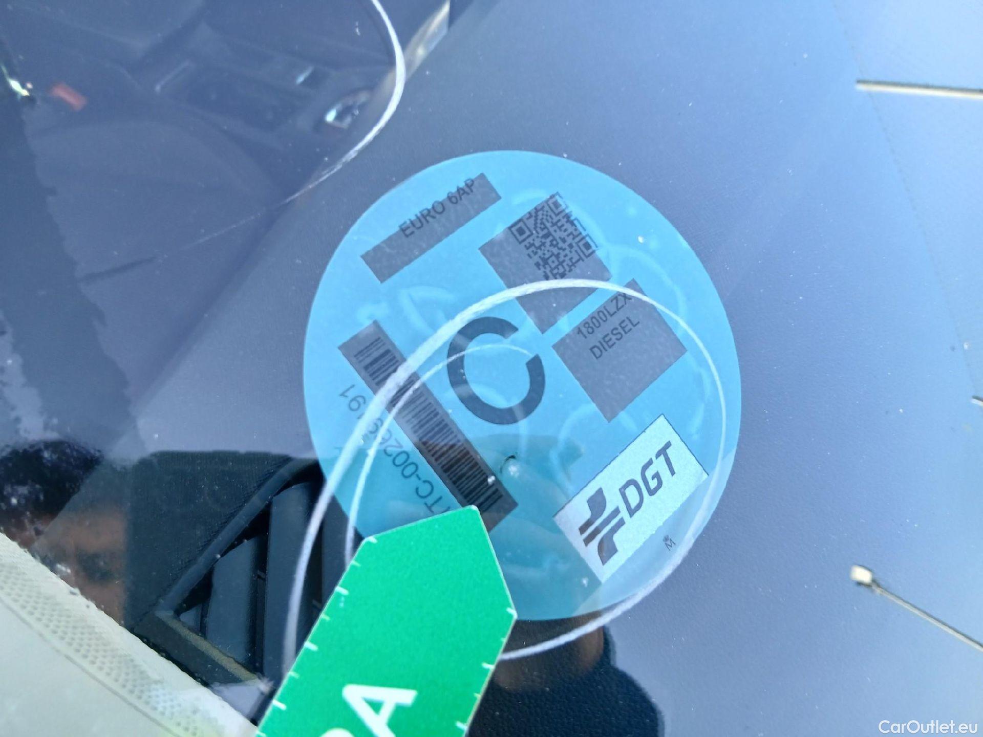  Skoda  Octavia SKODA  / 2020 / 5P / familiar Combi 2.0 TDI 85kW(115CV) DSG Ambition #11