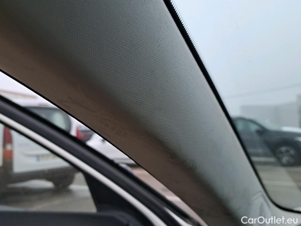  Peugeot  308 PEUGEOT  / 2021 / 5P / berlina con portón 5P Active Pack BlueHDi 130 S&S MAN #29