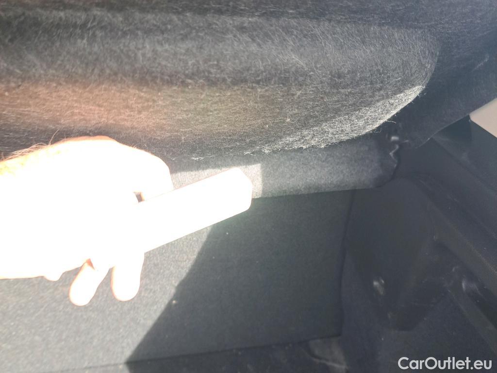  Renault  Captur RENAULT  / 2019 / 5P / todoterreno Intens TCe 90 (AC) #1