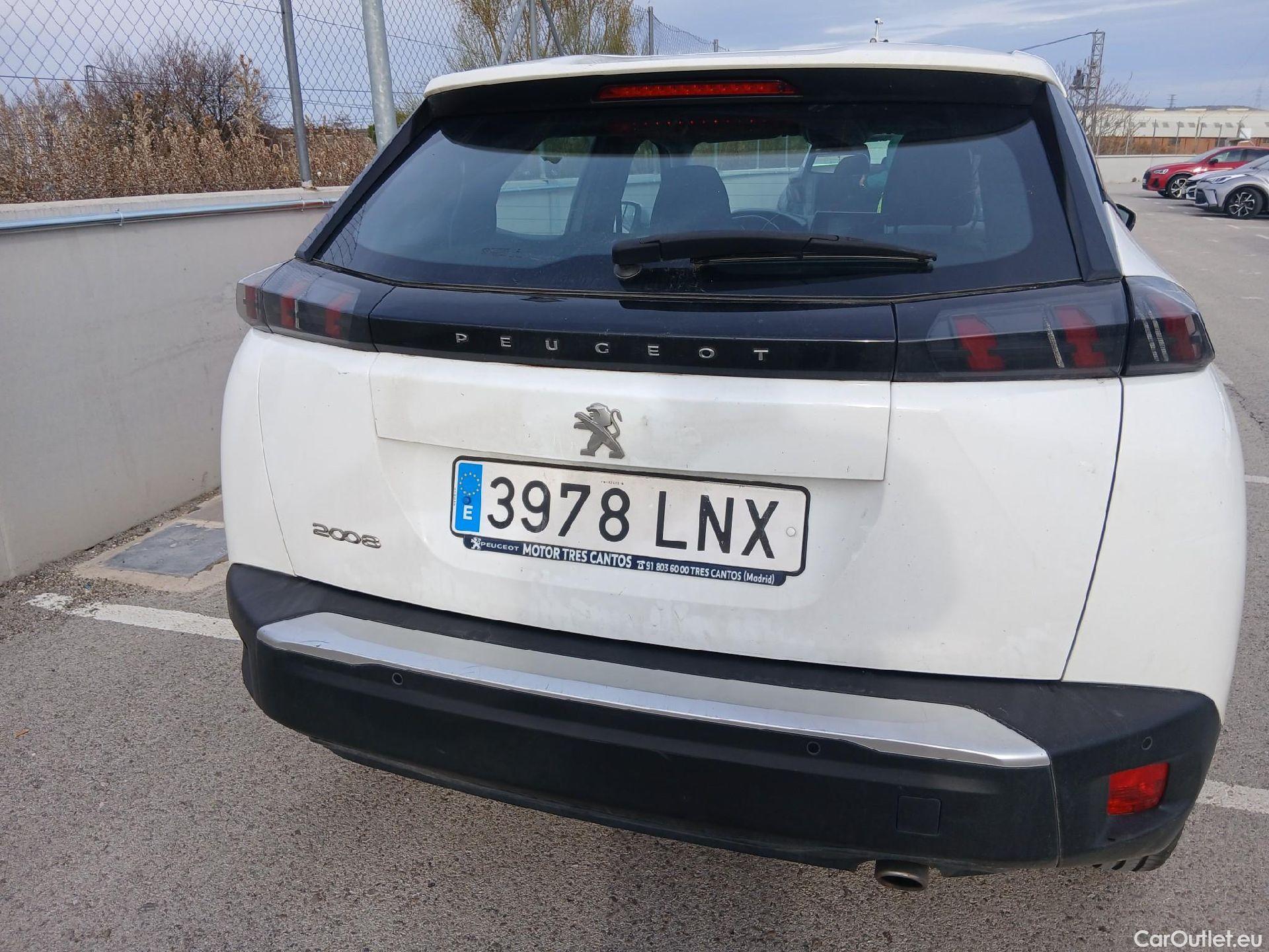  Peugeot  2008 PEUGEOT  / 2019 / 5P / todoterreno Active Pack BlueHDI 81kW (110CV) #24