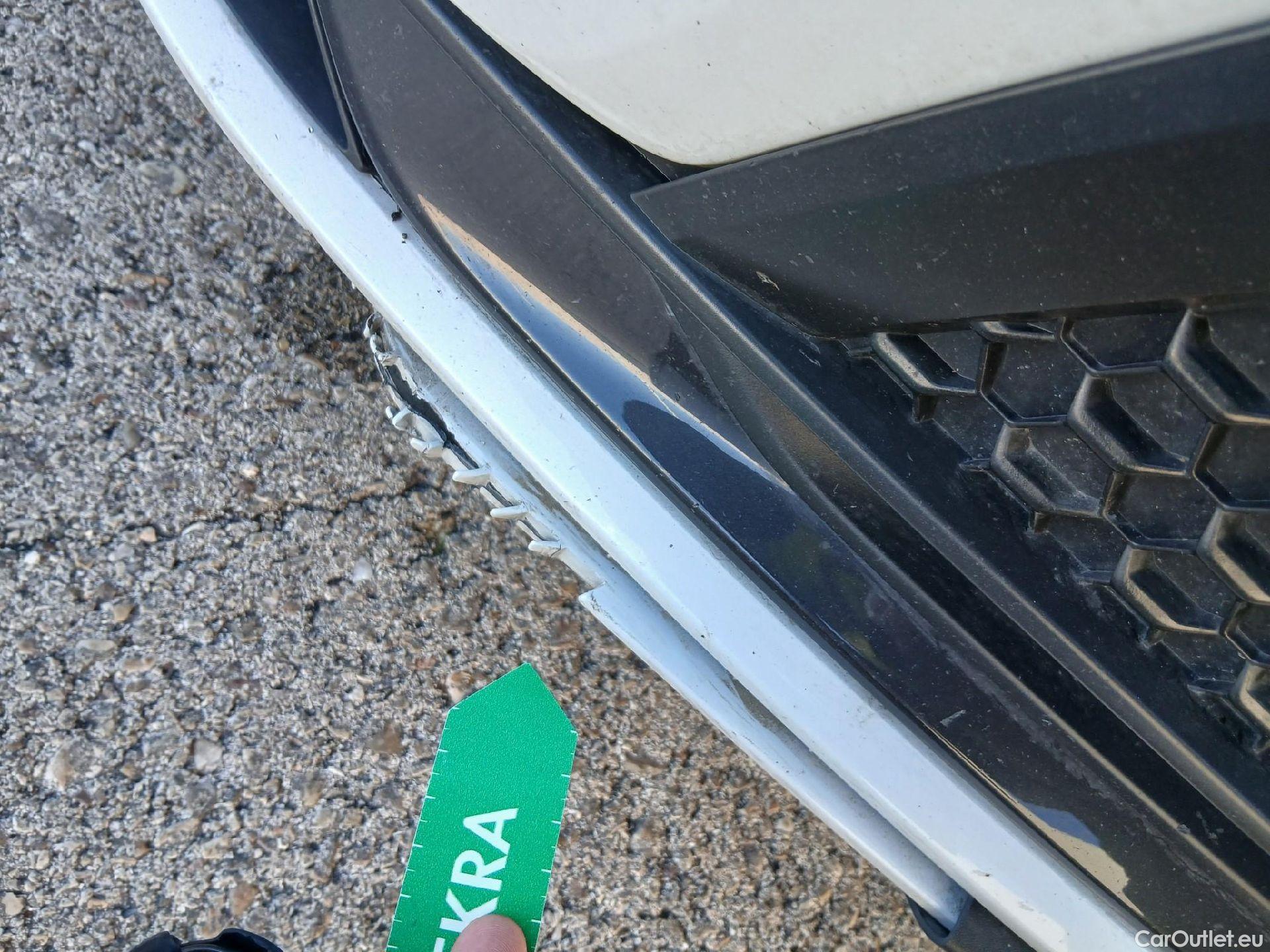  Audi  A1 Sportback AUDI A1 / 2018 / 5P / berlina con portón Sportback Advanced 30 TFSI 81kW (110CV) #10