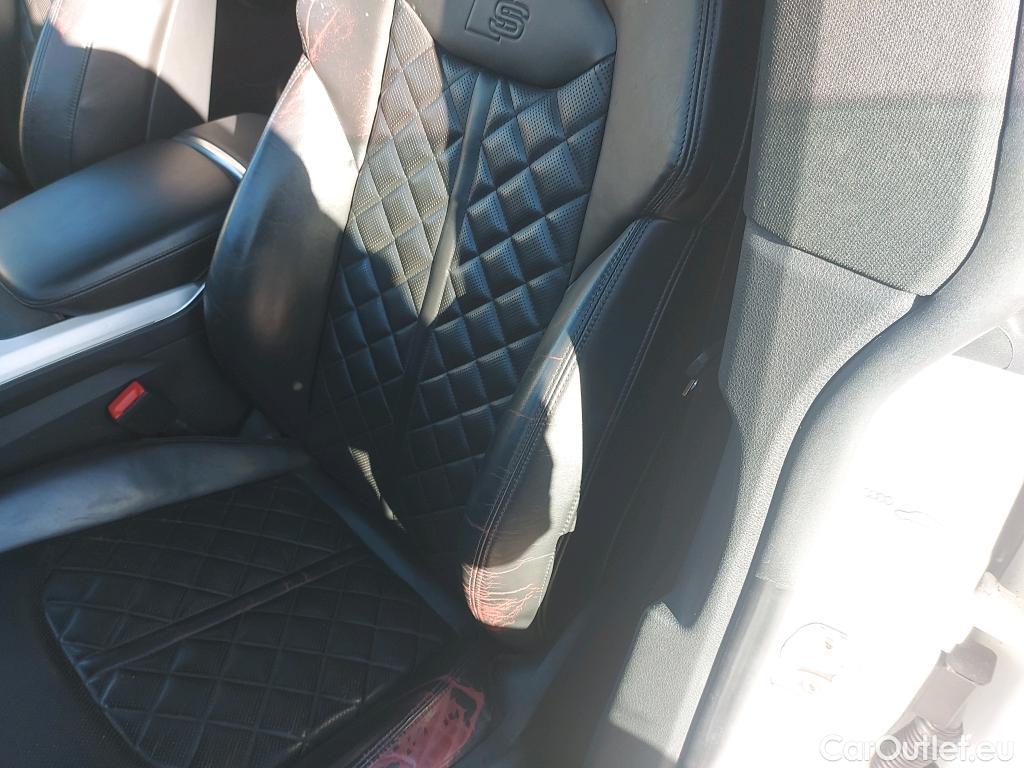  Audi  Q8 AUDI S / 2018 / 5P / S Plus TFSI 373kW quattro tiptronic #3