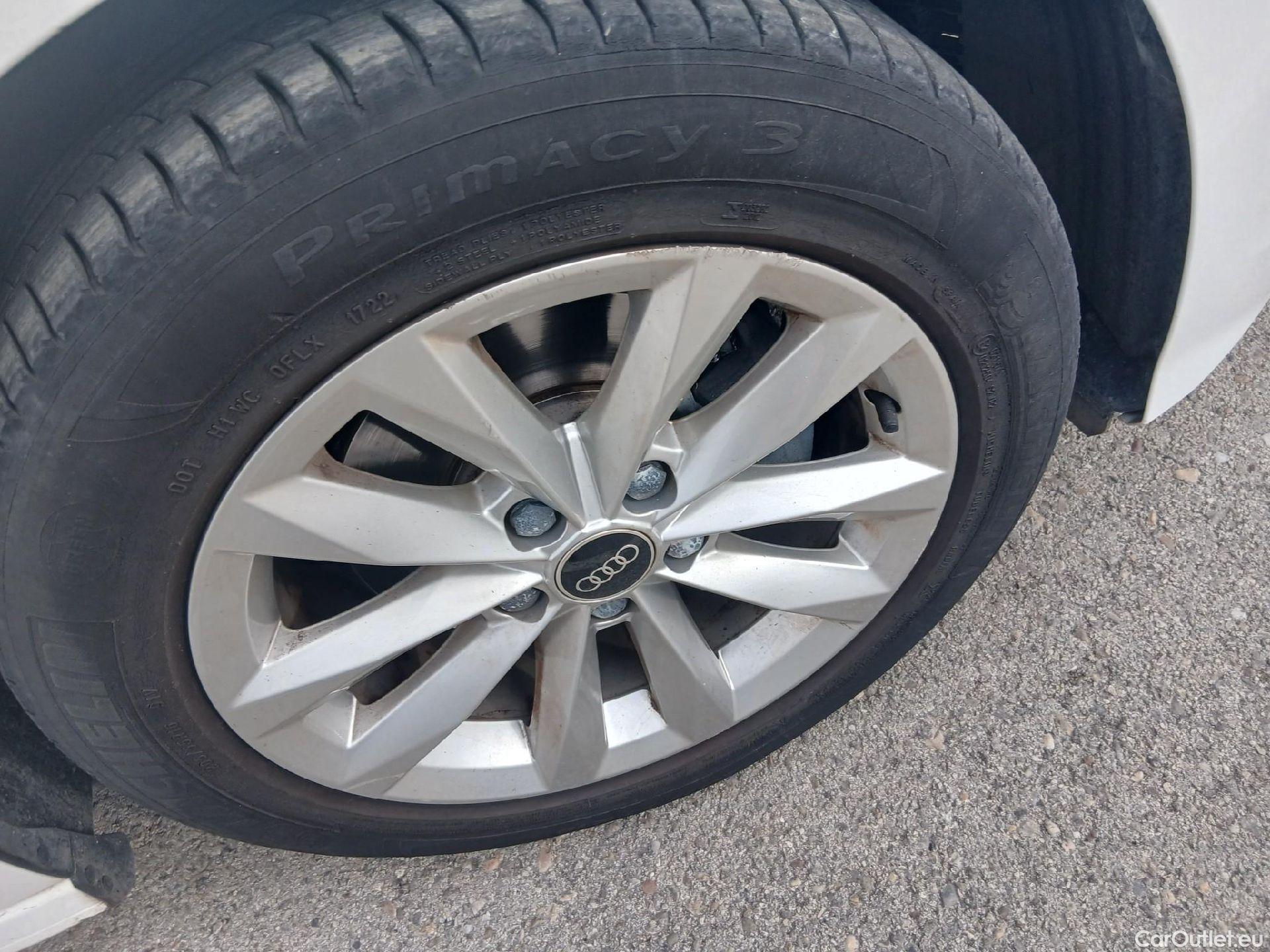  Audi  A3 AUDI  / 2020 / 5P / berlina con portón Sportback 30 TFSI 81kW (110CV) S tronic #28