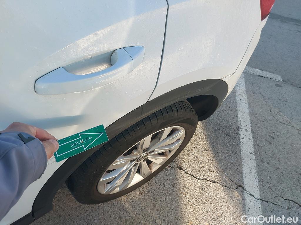  Volkswagen  T-ROC VOLKSWAGEN  / 2017 / 5P / todoterreno Advance 1.0 TSI 85kW (115CV) #32