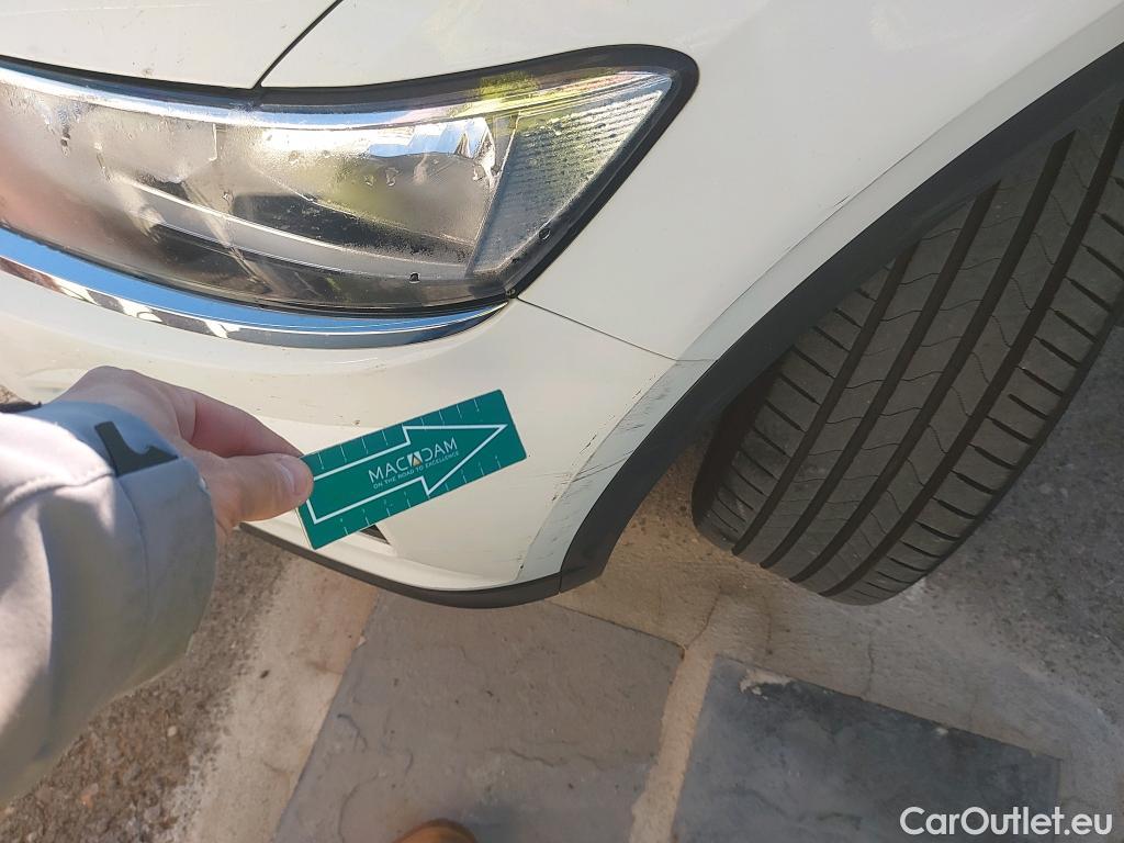  Volkswagen  T-ROC VOLKSWAGEN  / 2017 / 5P / todoterreno Advance 1.0 TSI 85kW (115CV) #24