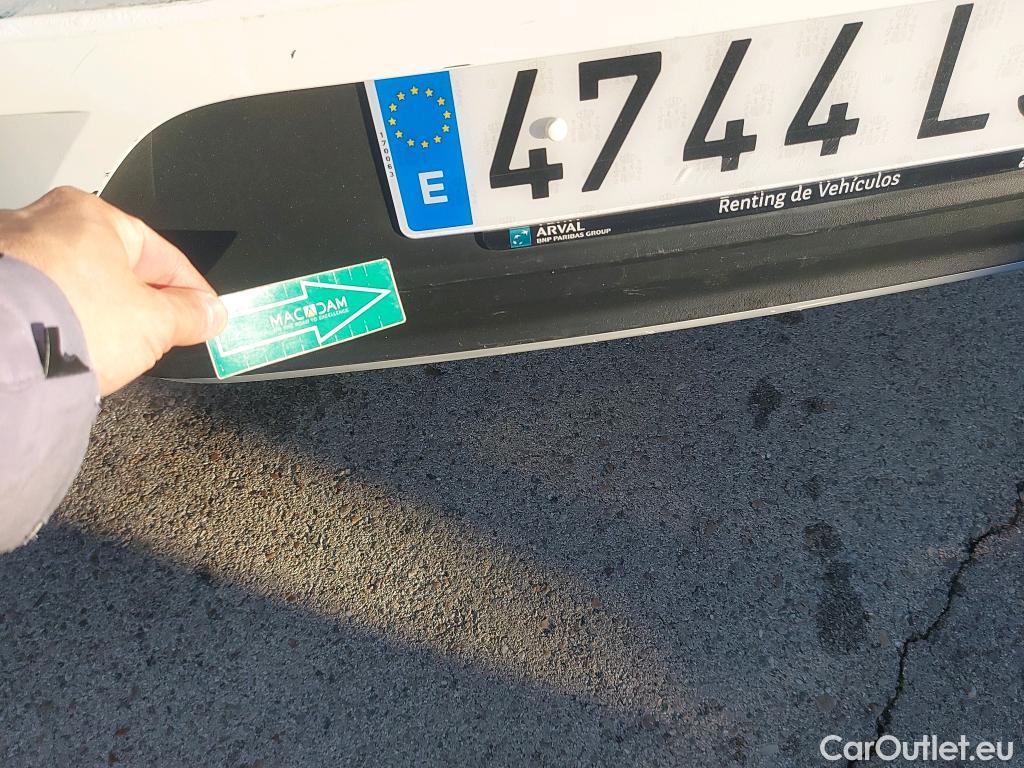  Volkswagen  T-ROC VOLKSWAGEN  / 2017 / 5P / todoterreno Advance 1.0 TSI 85kW (115CV) #31