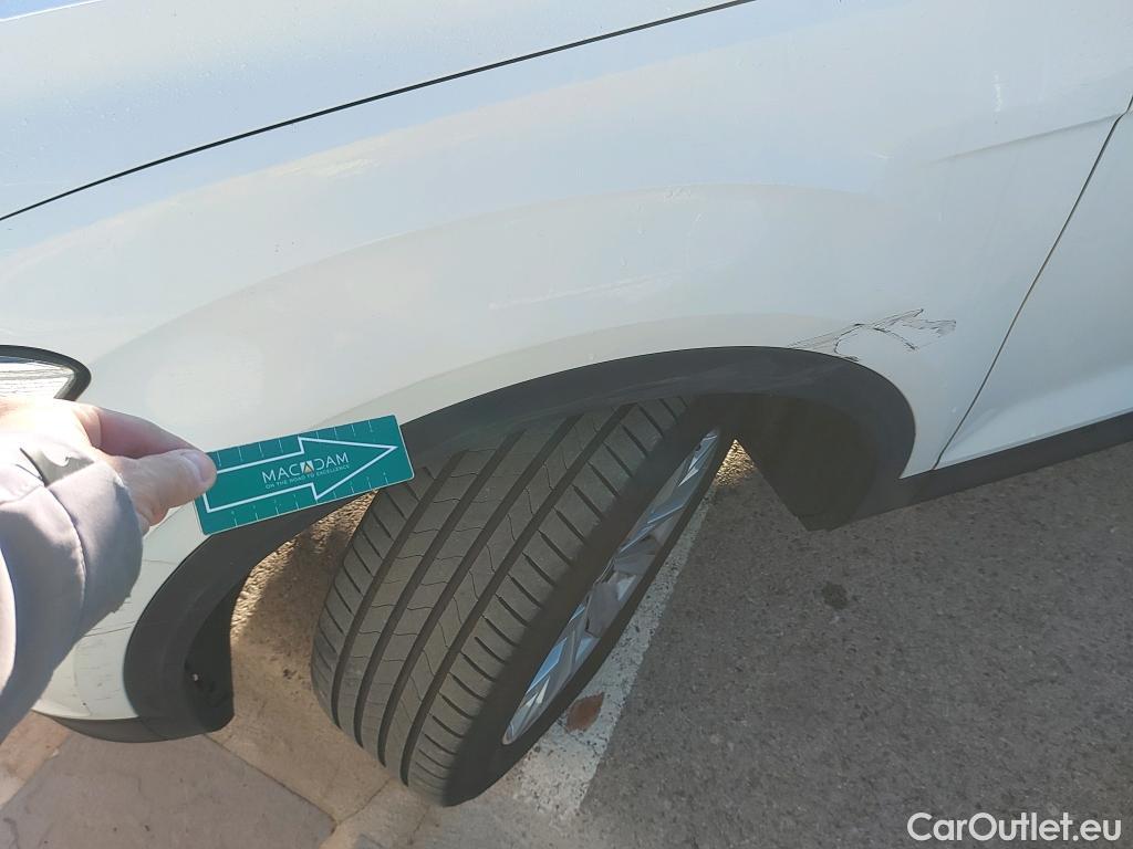  Volkswagen  T-ROC VOLKSWAGEN  / 2017 / 5P / todoterreno Advance 1.0 TSI 85kW (115CV) #34