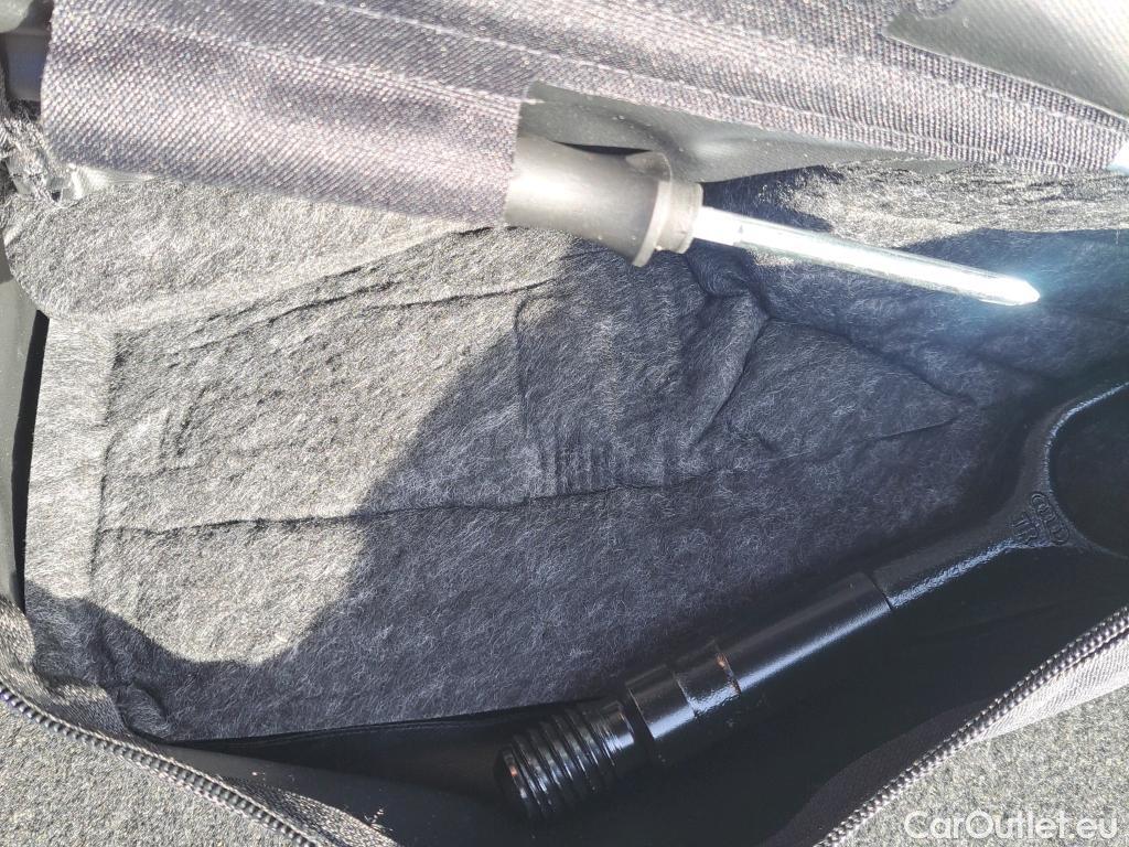  Audi  Q2 AUDI  / 2020 / 5P / todoterreno Advanced 35 TFSI 110kW (150CV) S tronic (AC) #6