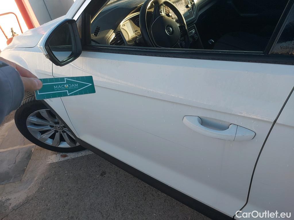  Volkswagen  T-ROC VOLKSWAGEN  / 2017 / 5P / todoterreno Advance 1.0 TSI 85kW (115CV) #28