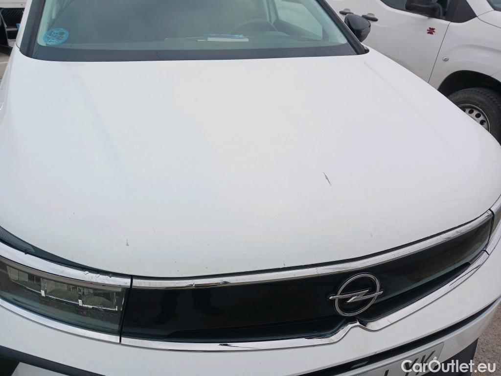  Opel   Grandland X OPEL Grandland / 2021 / 5P / todoterreno 1.5 CDTi Business Edition Auto #1