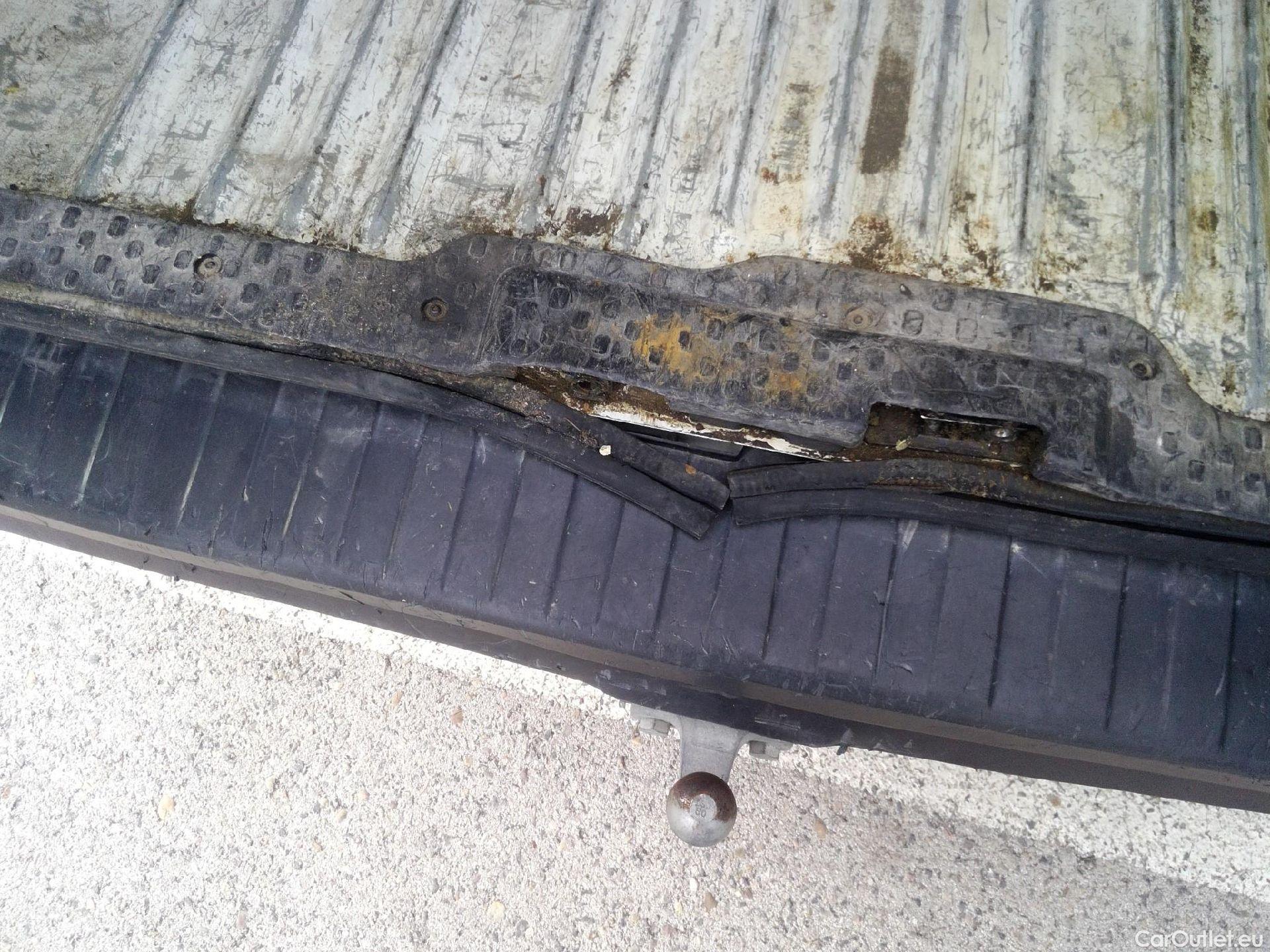  Nissan  NV300 NISSAN  / 2016 / 4P / furgón 1.6dCi 88kW (120CV) L1H1 1T BASIC #16