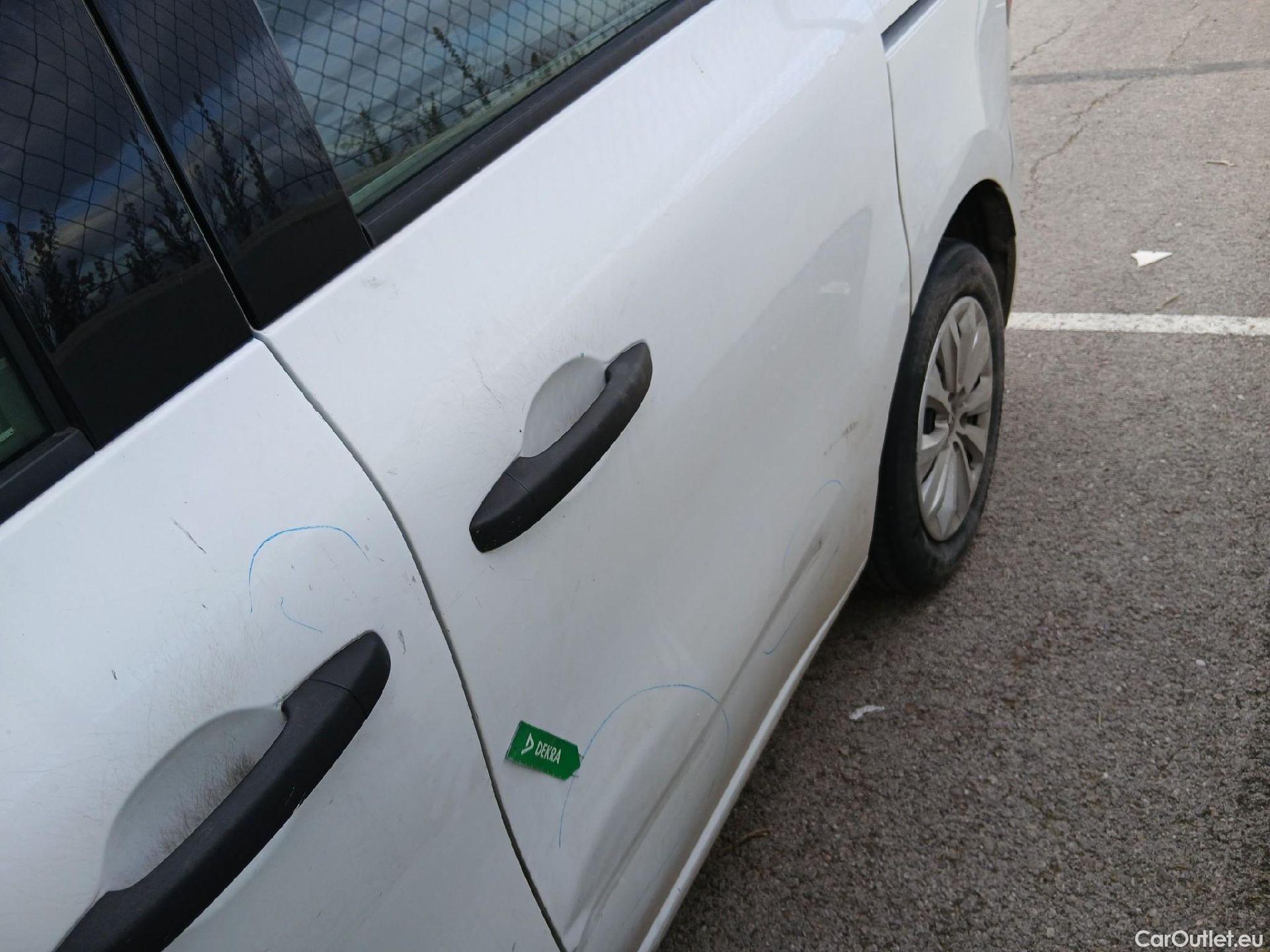  Renault  Kangoo RENAULT  Combi / 2021 / 5P / combi Life Edition One 1.5 Blue dCi 70kW(95CV) (IND)(AC) #18