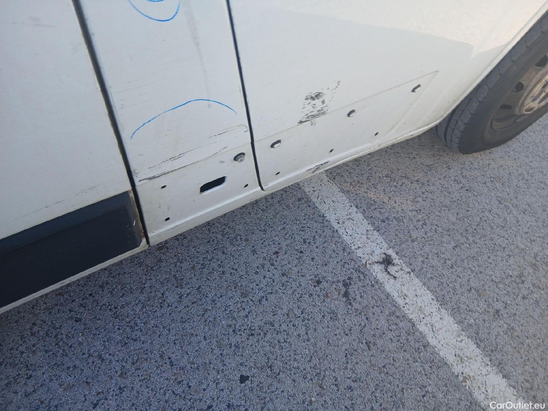  Citroen  Jumper CITROEN  / 2014 / 4P / furgón BlueHDi 88KW (120CV) Furgón 33L2H2 #61