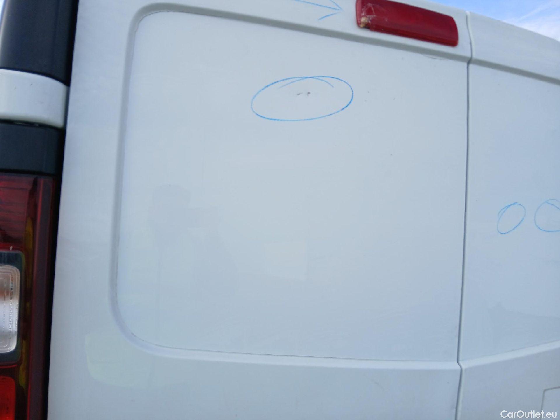  Nissan  NV300 NISSAN  / 2016 / 4P / furgón 1.6dCi 88kW (120CV) L1H1 1T BASIC #39