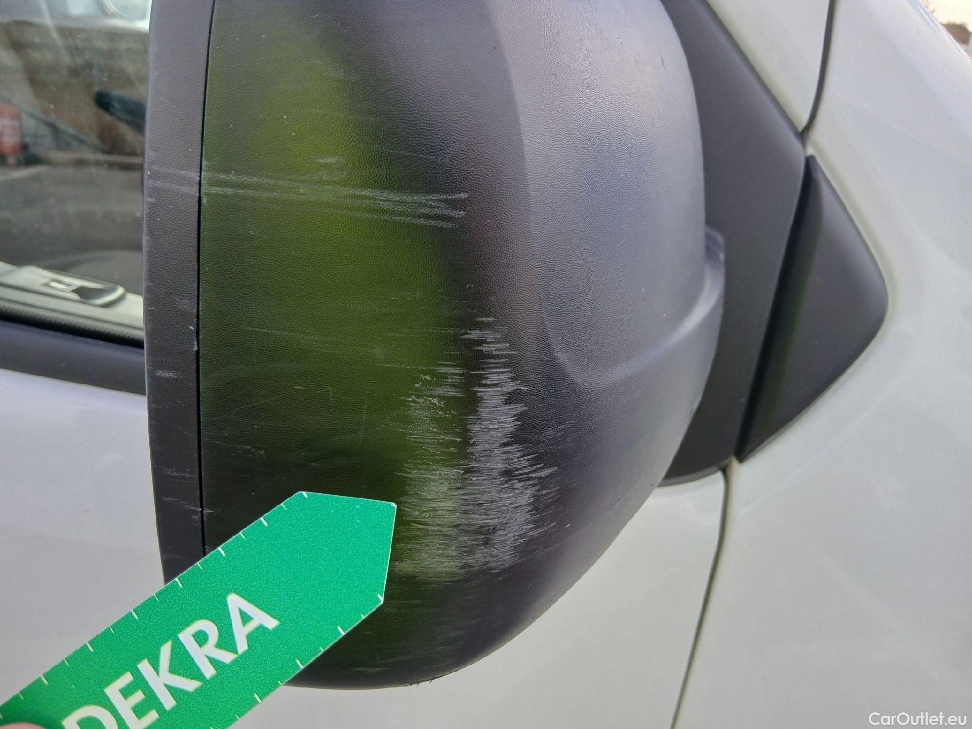  Nissan  NV300 NISSAN  / 2016 / 4P / furgón 1.6dCi 88kW (120CV) L1H1 1T BASIC #59