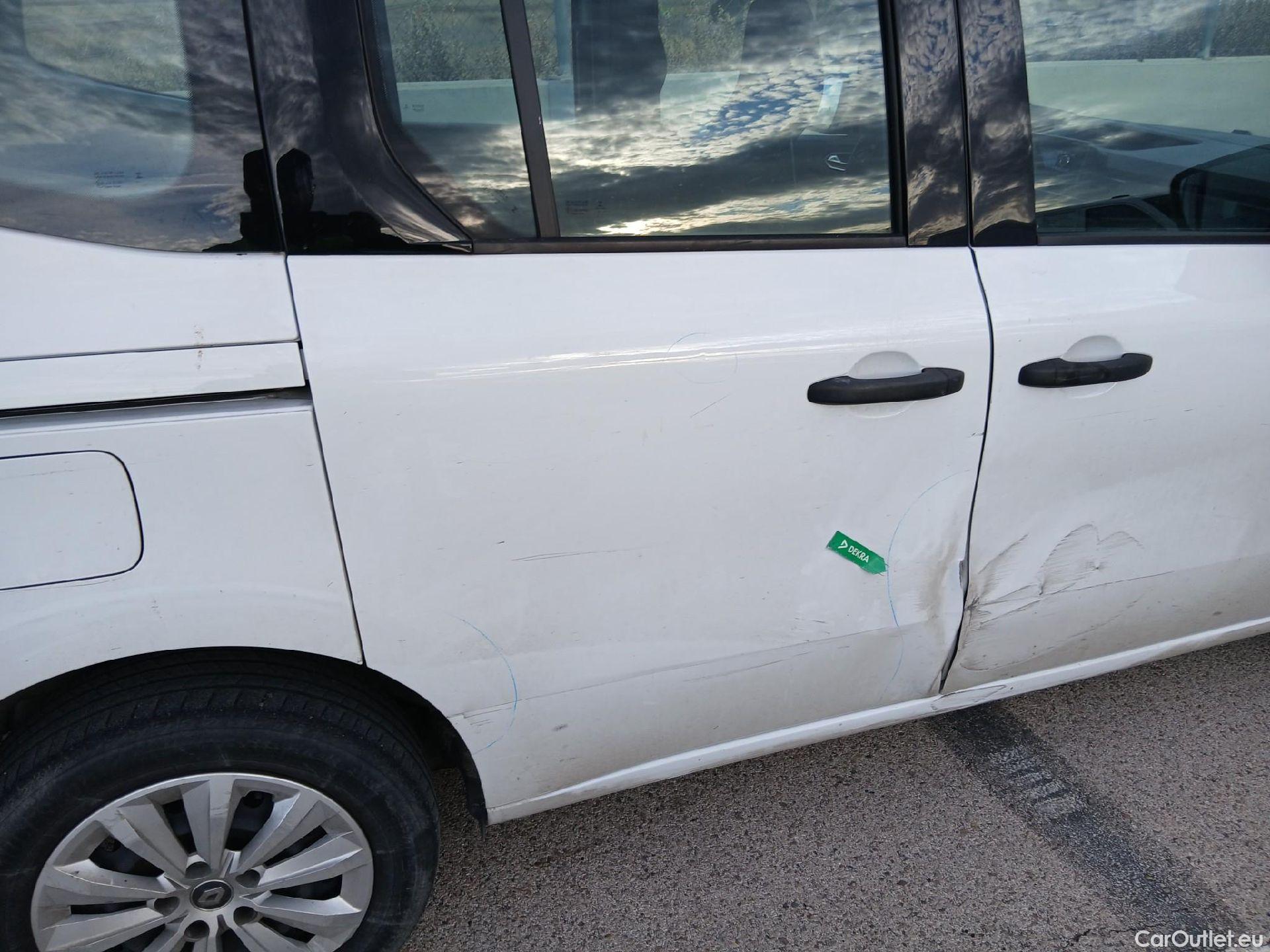  Renault  Kangoo RENAULT  Combi / 2021 / 5P / combi Life Edition One 1.5 Blue dCi 70kW(95CV) (IND)(AC) #38