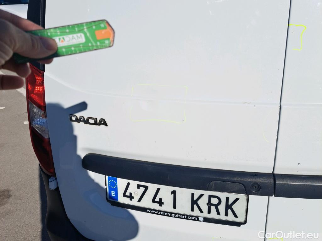  Dacia  Dokker DACIA  / 2013 / 4P / furgón derivado de turismo Essential dCi 66kW (90CV) #17