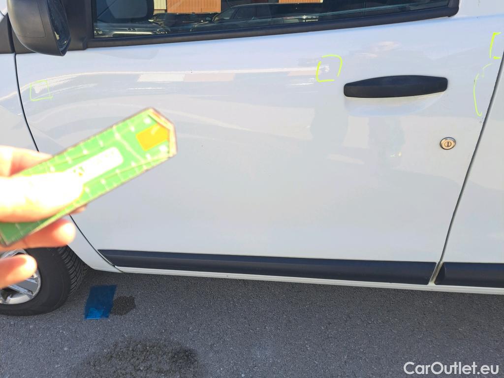  Dacia  Dokker DACIA  / 2013 / 4P / furgón derivado de turismo Essential dCi 66kW (90CV) #79