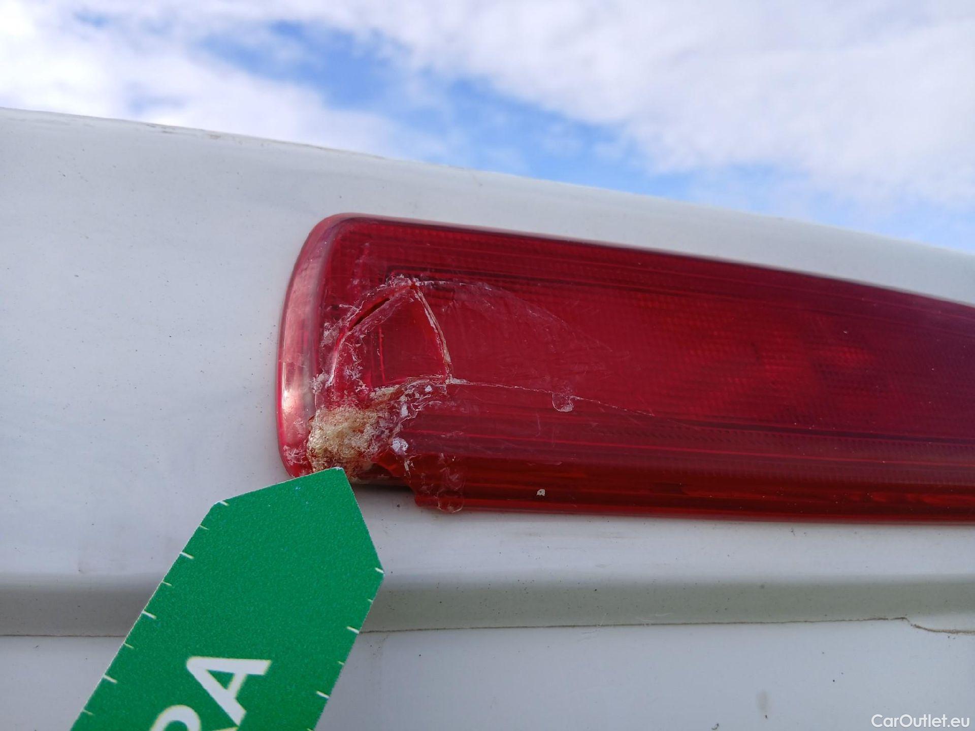  Nissan  NV300 NISSAN  / 2016 / 4P / furgón 1.6dCi 88kW (120CV) L1H1 1T BASIC #36