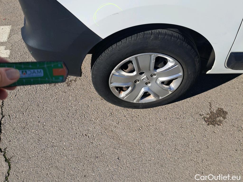  Dacia  Dokker DACIA  / 2013 / 4P / furgón derivado de turismo Essential dCi 66kW (90CV) #73