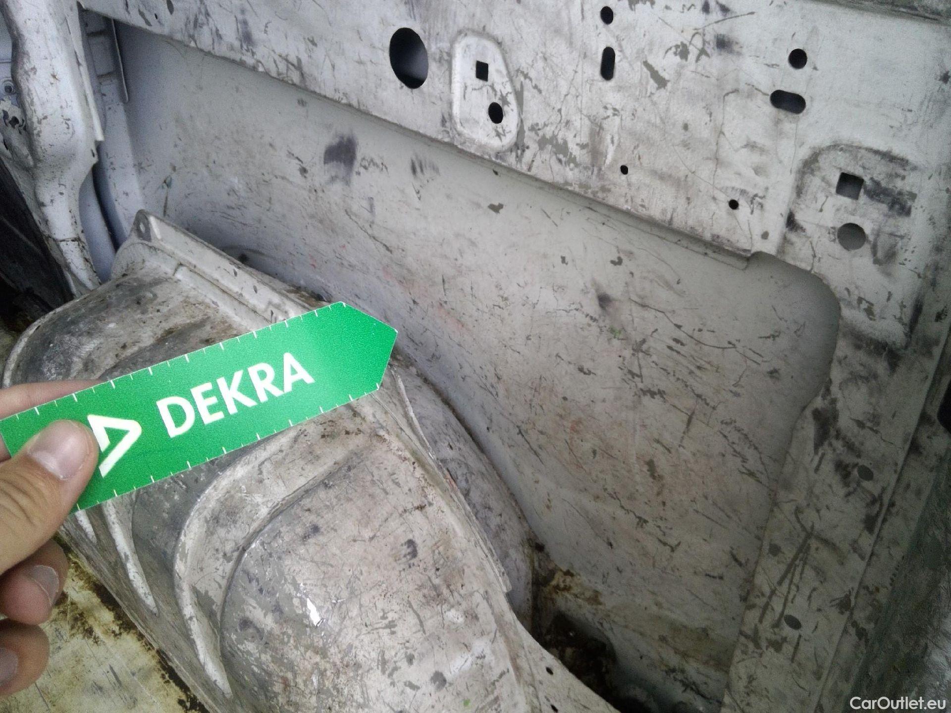  Nissan  NV300 NISSAN  / 2016 / 4P / furgón 1.6dCi 88kW (120CV) L1H1 1T BASIC #9