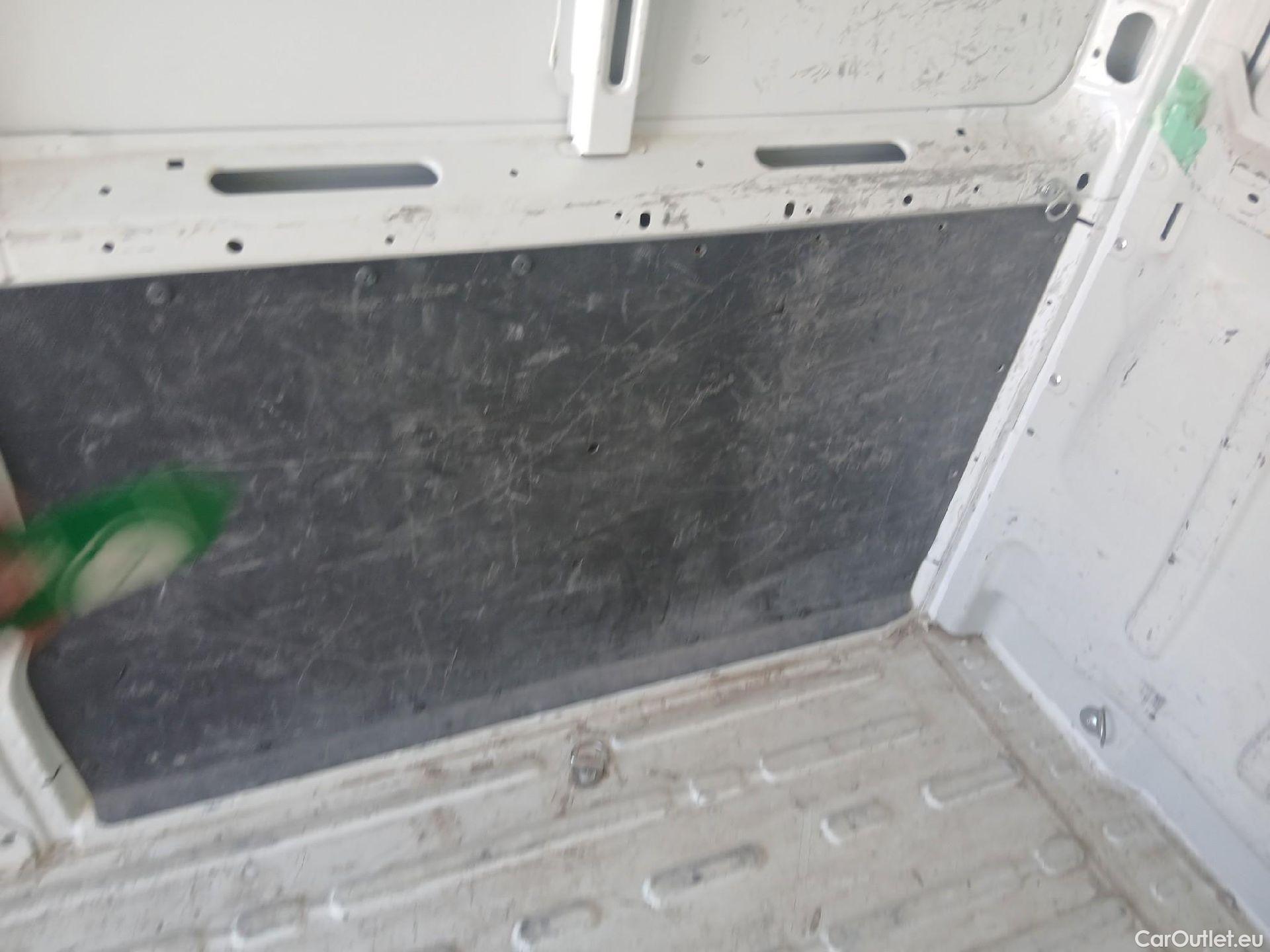  Citroen  Jumper CITROEN  / 2014 / 4P / furgón BlueHDi 88KW (120CV) Furgón 33L2H2 #16