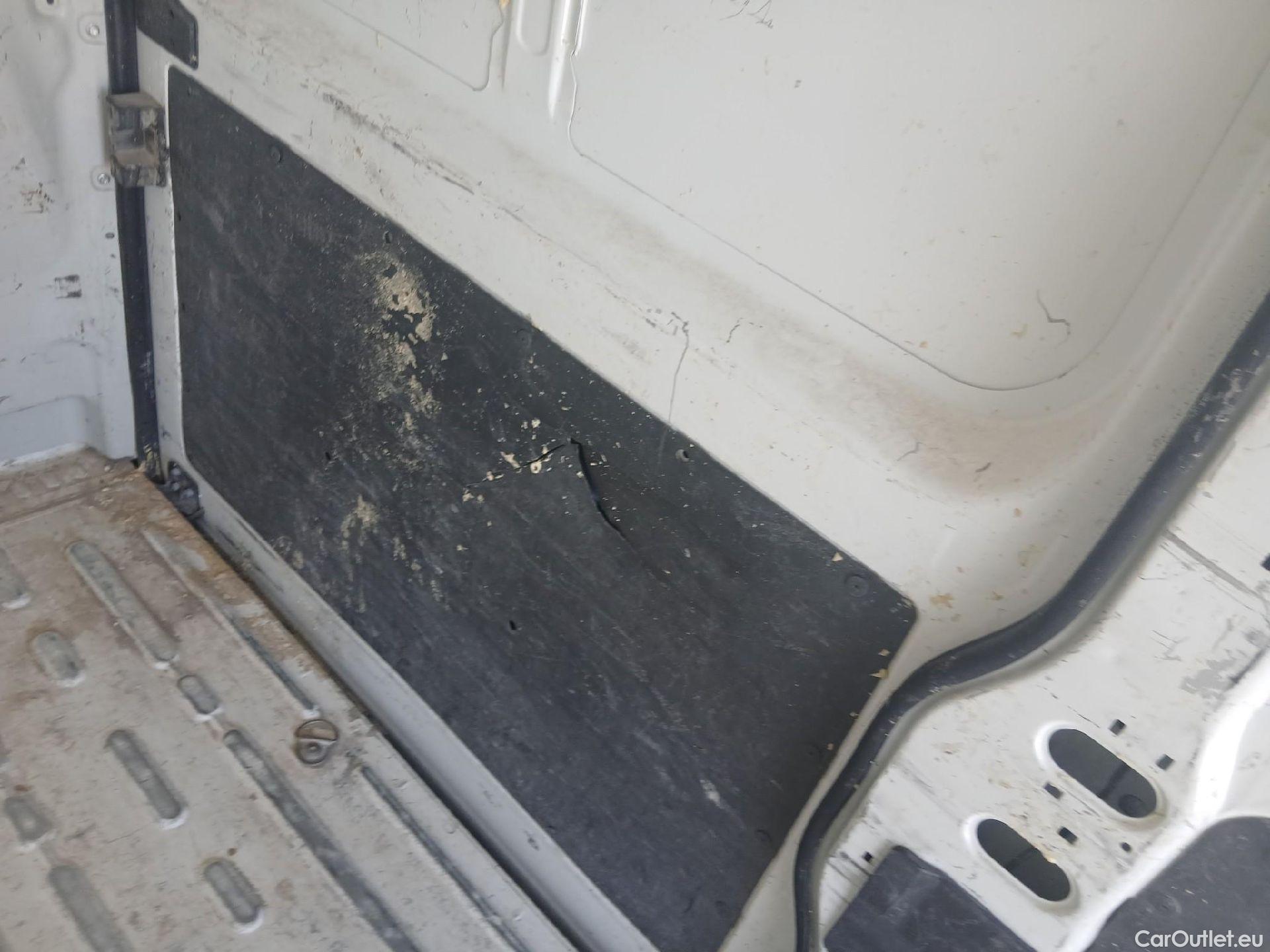  Citroen  Jumper CITROEN  / 2014 / 4P / furgón BlueHDi 88KW (120CV) Furgón 33L2H2 #14