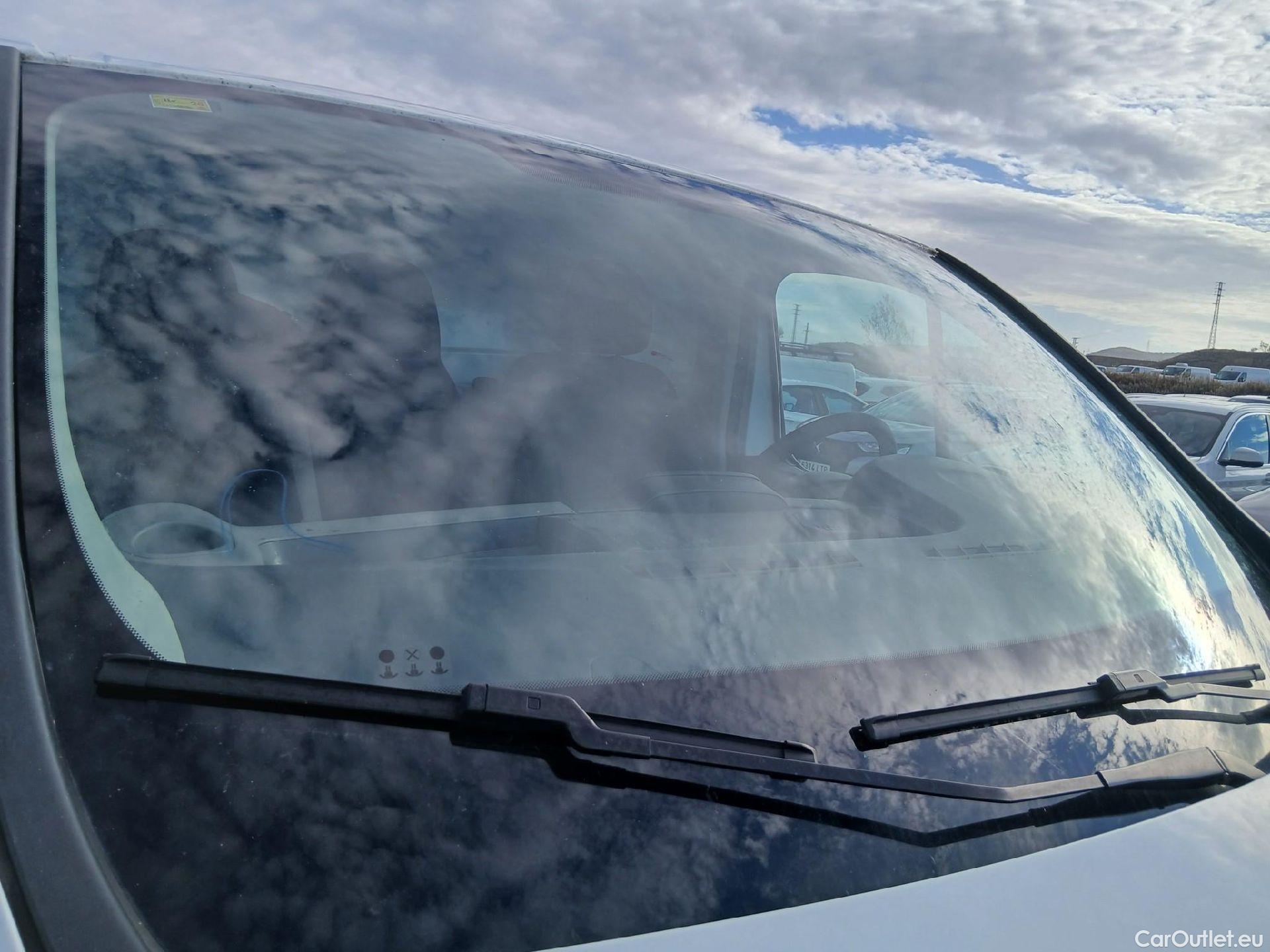  Nissan  NV300 NISSAN  / 2016 / 4P / furgón 1.6dCi 88kW (120CV) L1H1 1T BASIC #18