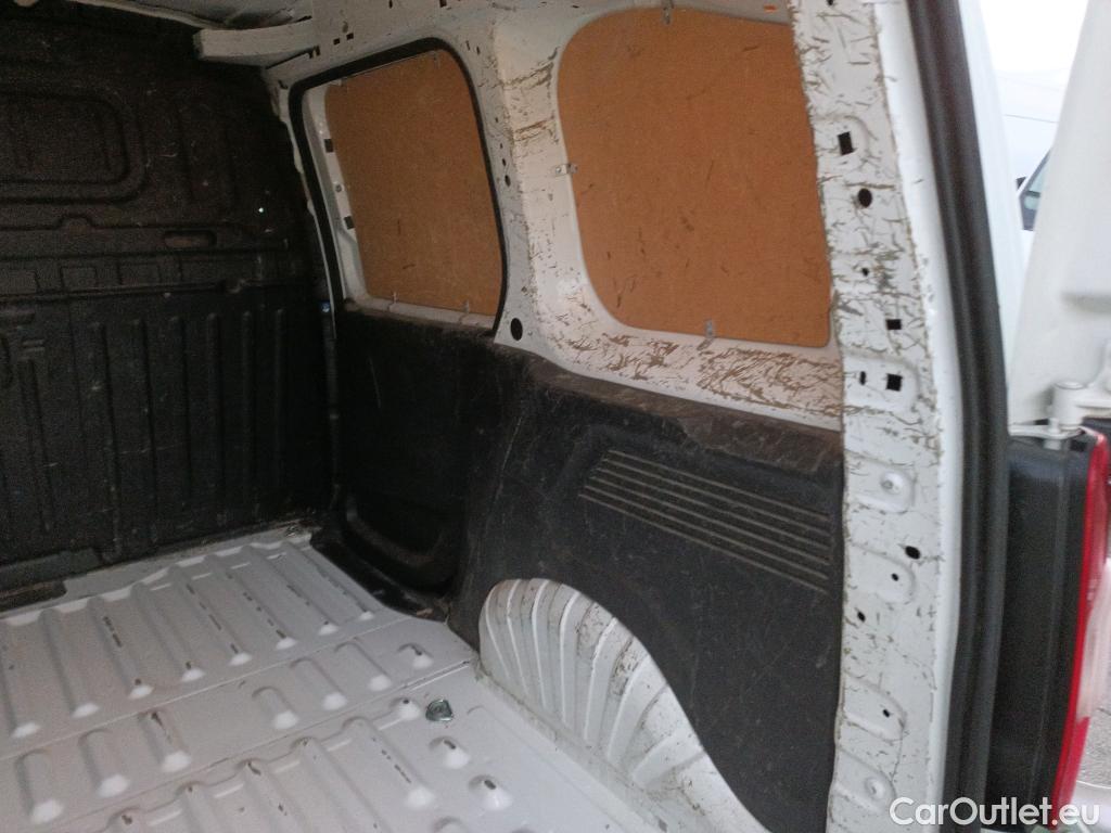  Peugeot  Partner PEUGEOT  / 2018 / 3P / furgón derivado de turismo Pro Standard 600kg BlueHDi 73kW (AC) #6