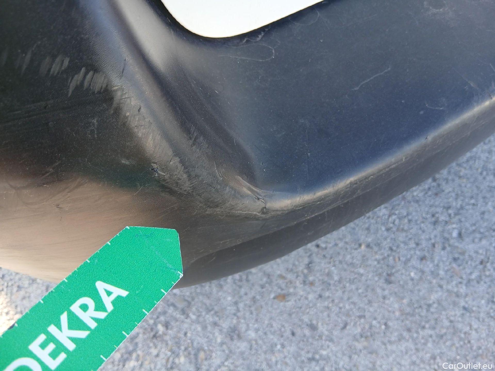  Opel  Vivaro OPEL  / 2019 / 4P / furgón 1.5 Diésel 74kW(100CV)M Std Exp #15