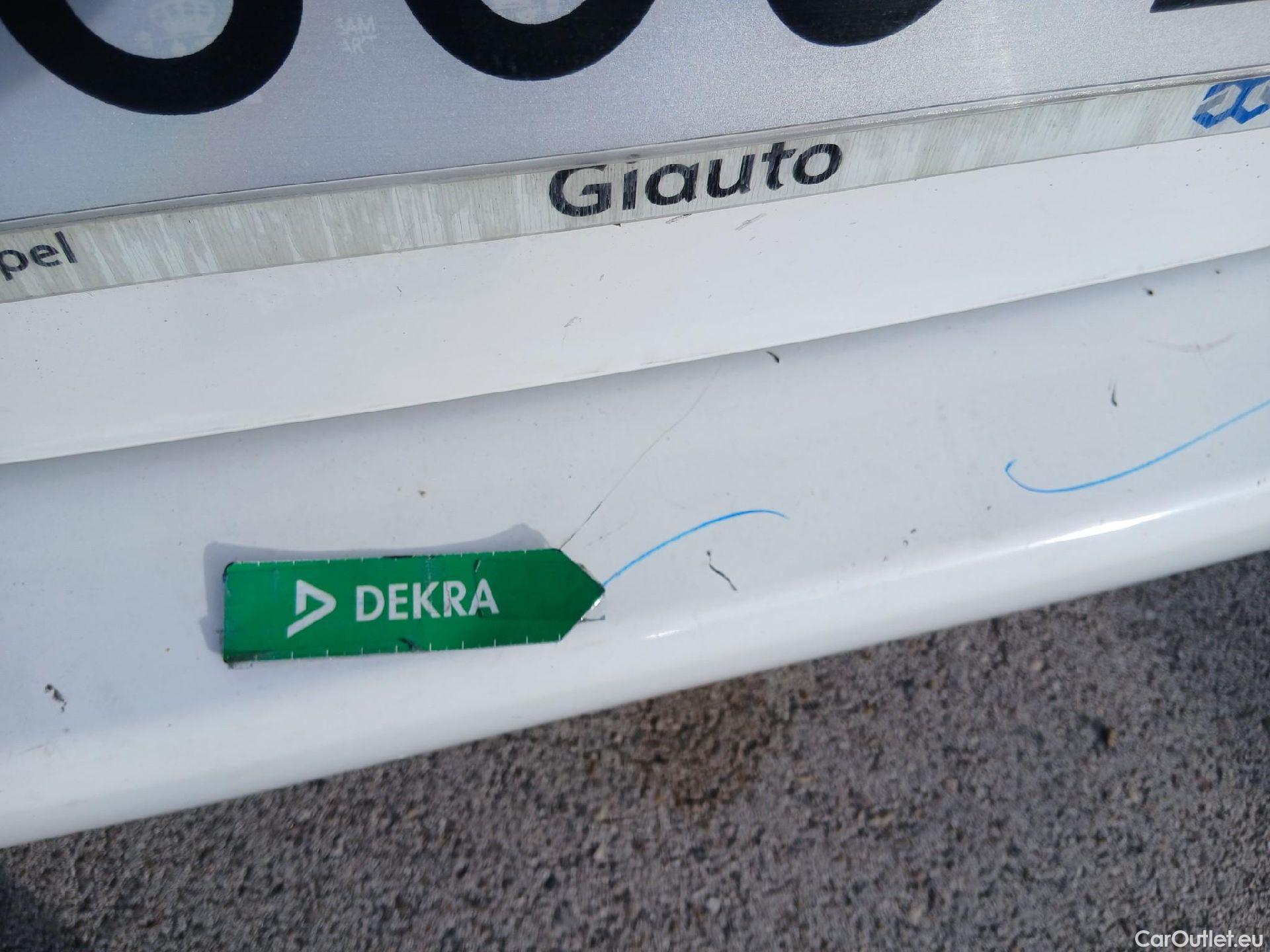  Opel  Combo OPEL  Life / 2018 / 5P / combi 1.5 TD 75kW (100CV) S/S Edition Plus L (IND) #23