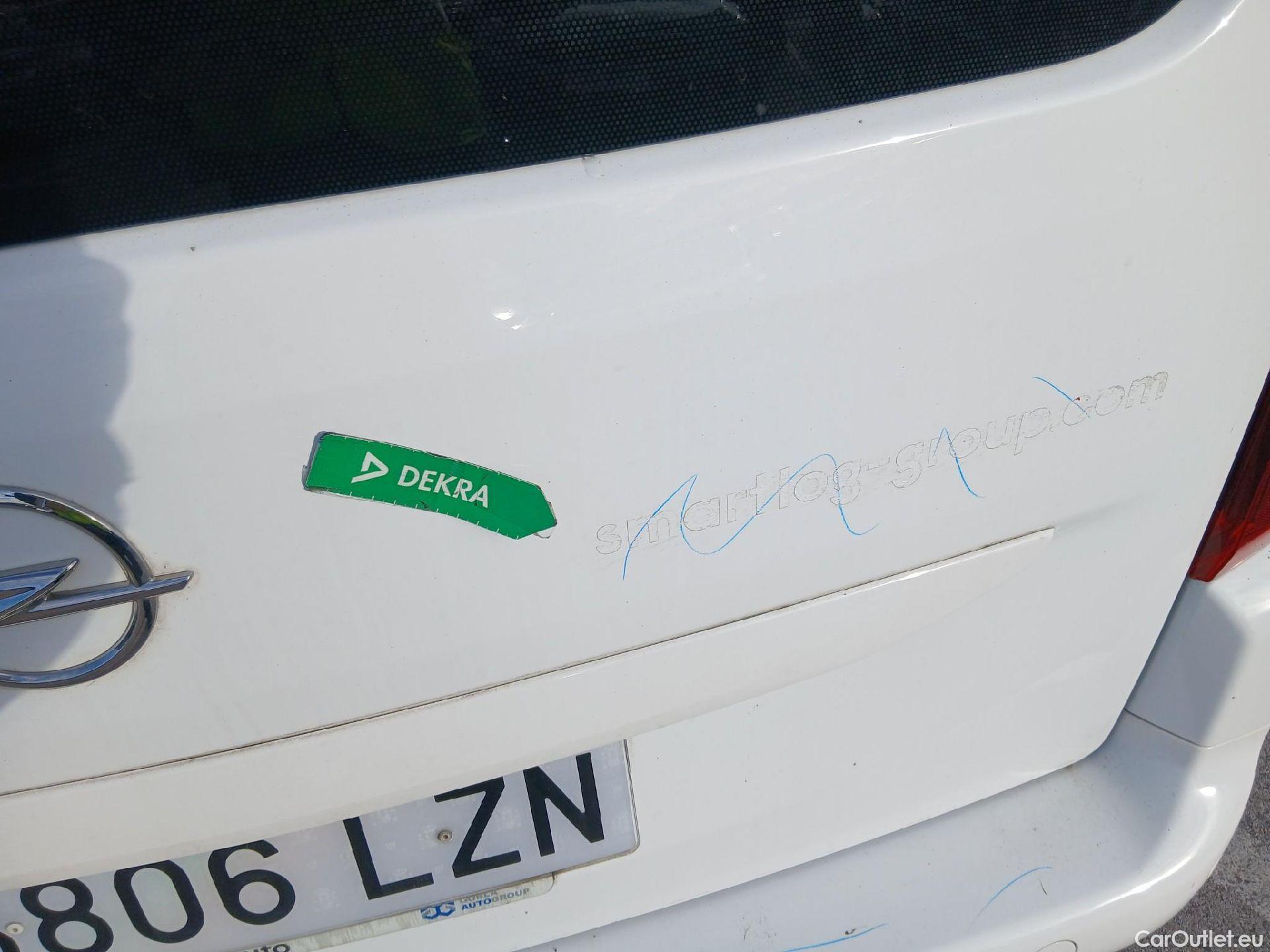  Opel  Combo OPEL  Life / 2018 / 5P / combi 1.5 TD 75kW (100CV) S/S Edition Plus L (IND) #24