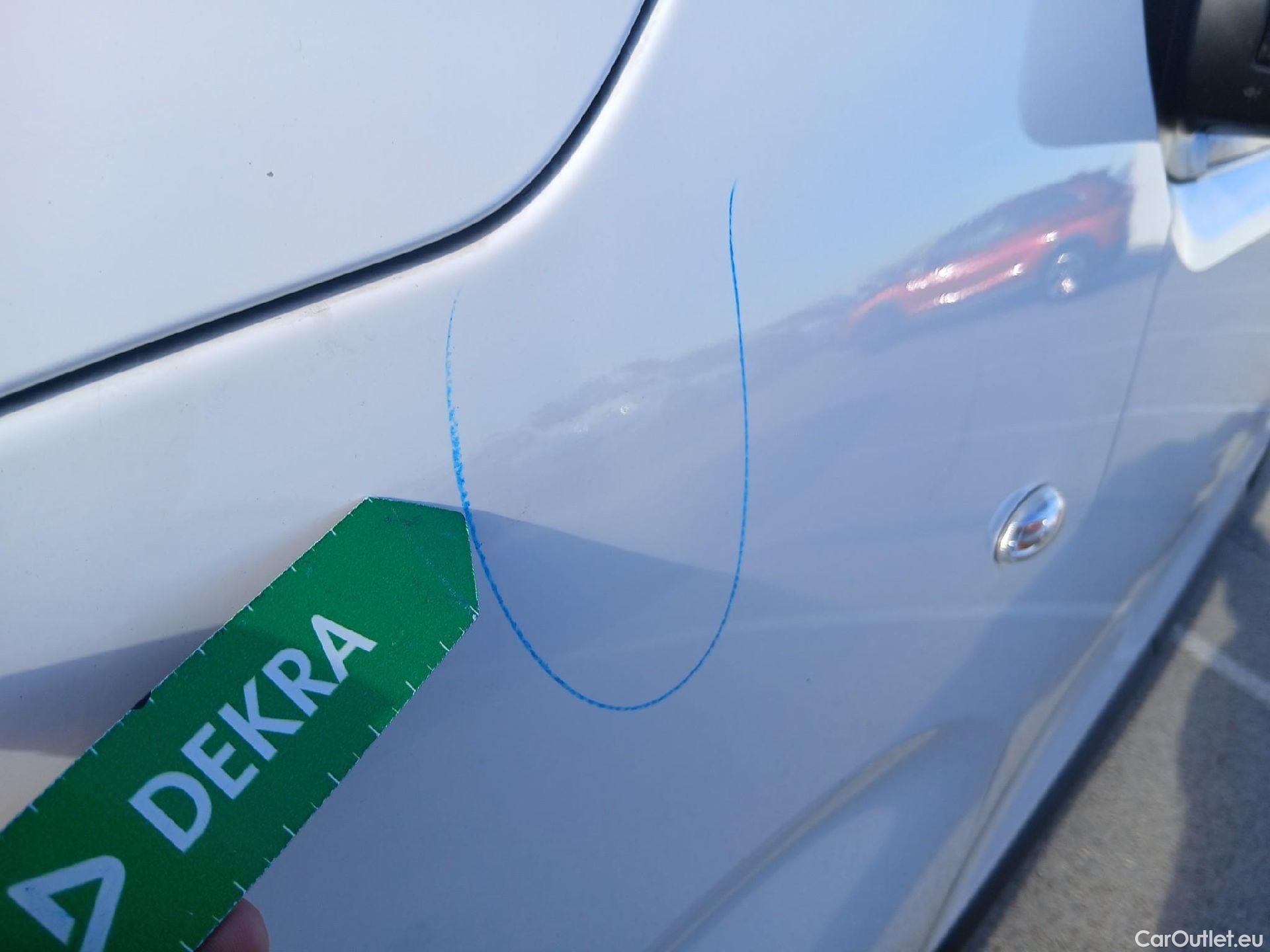  Opel  Vivaro OPEL  / 2019 / 4P / furgón 1.5 Diésel 74kW(100CV)M Std Exp #5