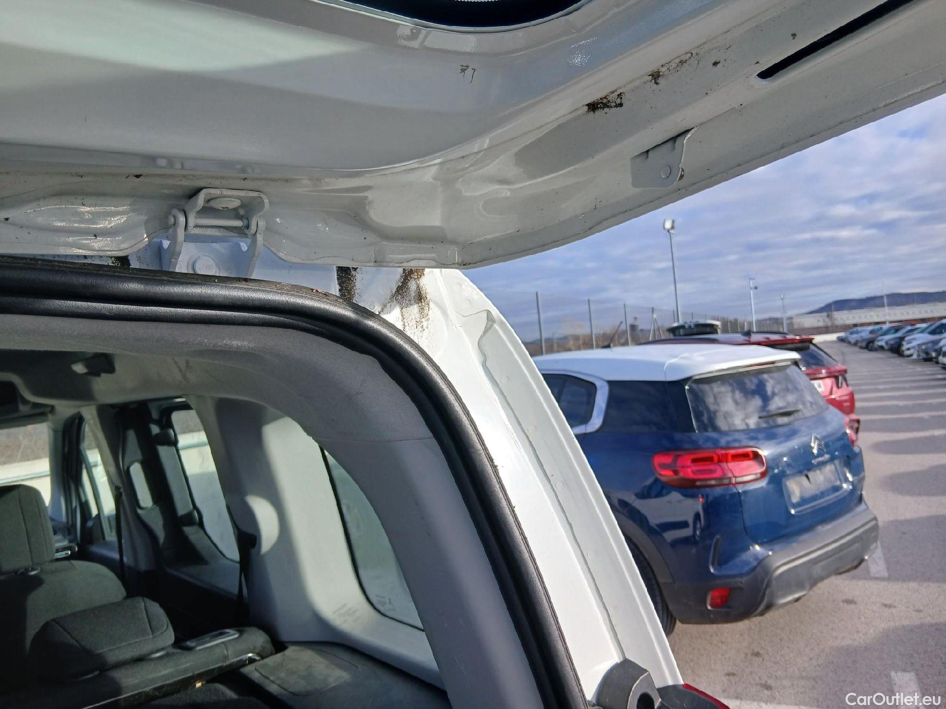  Opel  Combo OPEL  Life / 2018 / 5P / combi 1.5 TD 75kW (100CV) S/S Edition Plus L (IND) #26