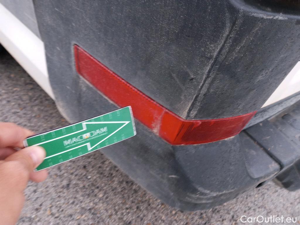  Volkswagen  Crafter VOLKSWAGEN  / 2017 / 4P / furgón 30 Furgón BM TN L3H2 2.0TDI 75kW (102CV) #29