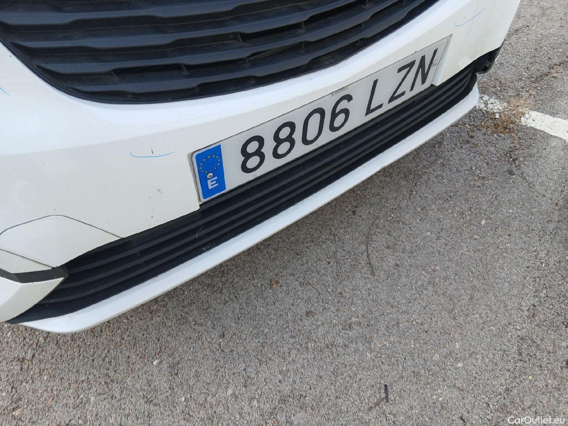  Opel  Combo OPEL  Life / 2018 / 5P / combi 1.5 TD 75kW (100CV) S/S Edition Plus L (IND) #9