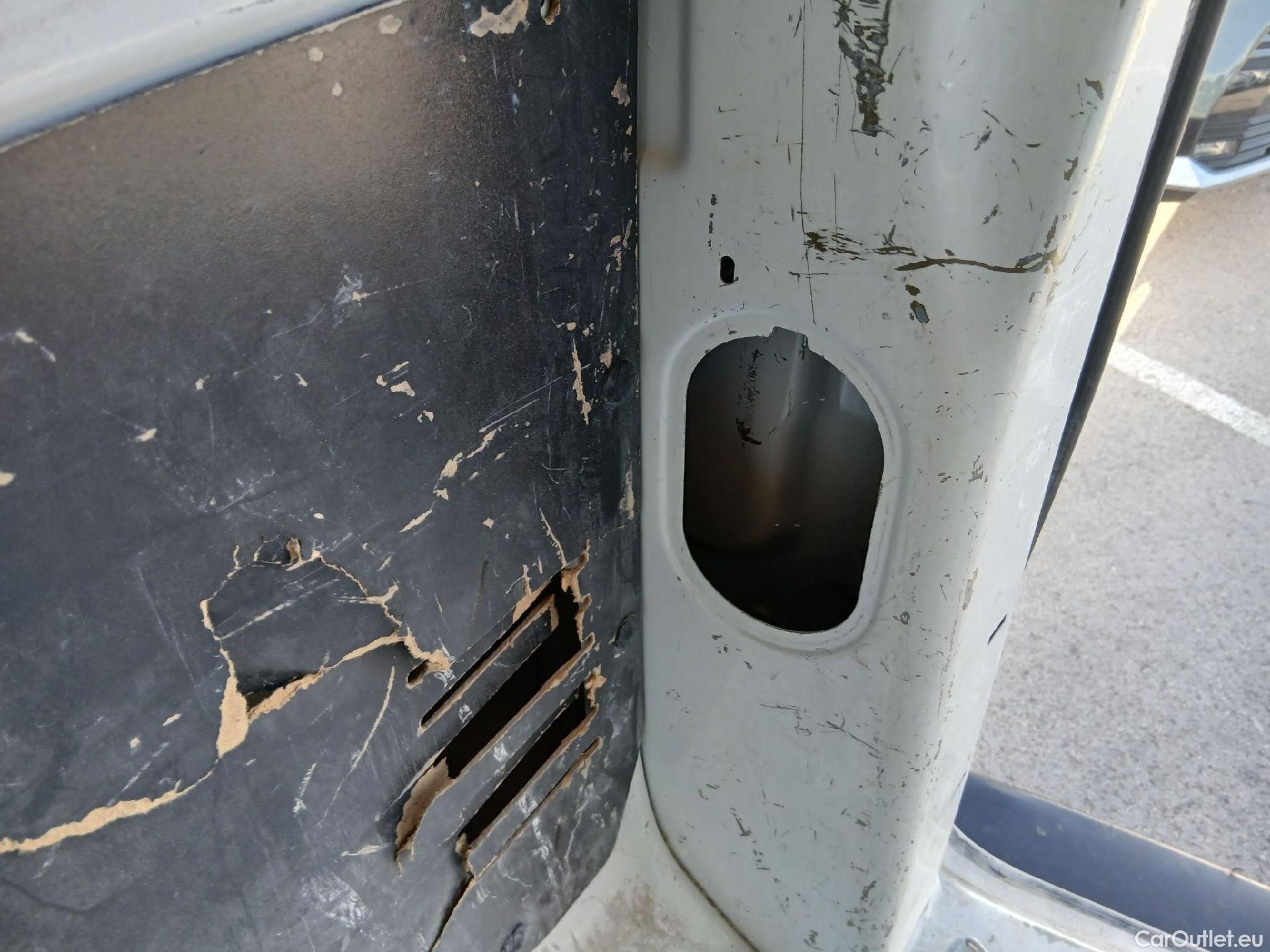  Opel  Vivaro OPEL  / 2019 / 4P / furgón 1.5 Diésel 74kW(100CV)M Std Exp #31