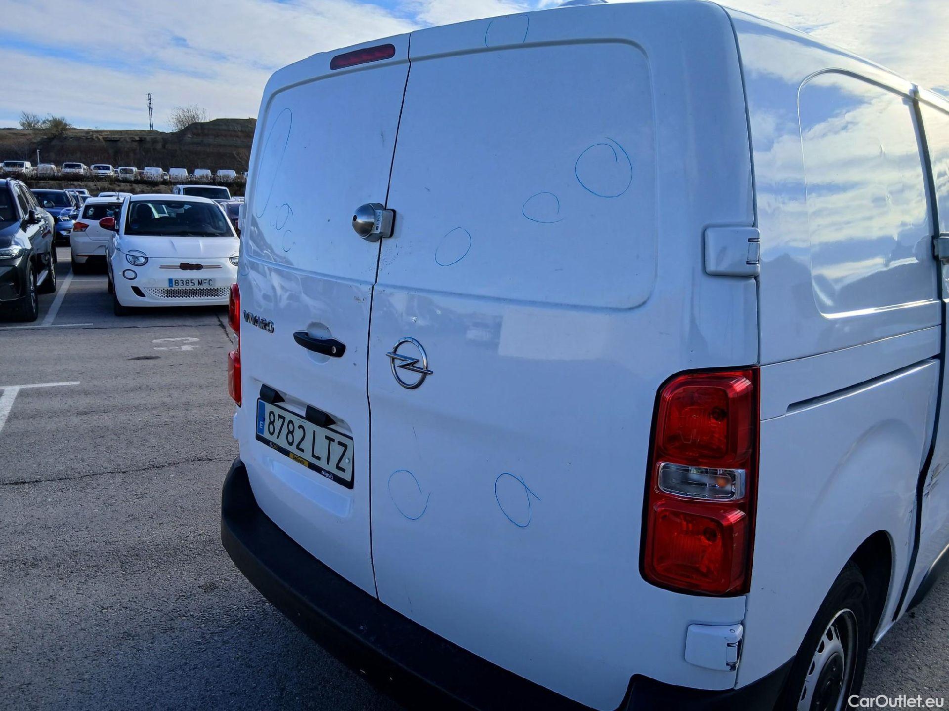  Opel  Vivaro OPEL  / 2019 / 4P / furgón 1.5 Diésel 74kW(100CV)M Std Exp #34