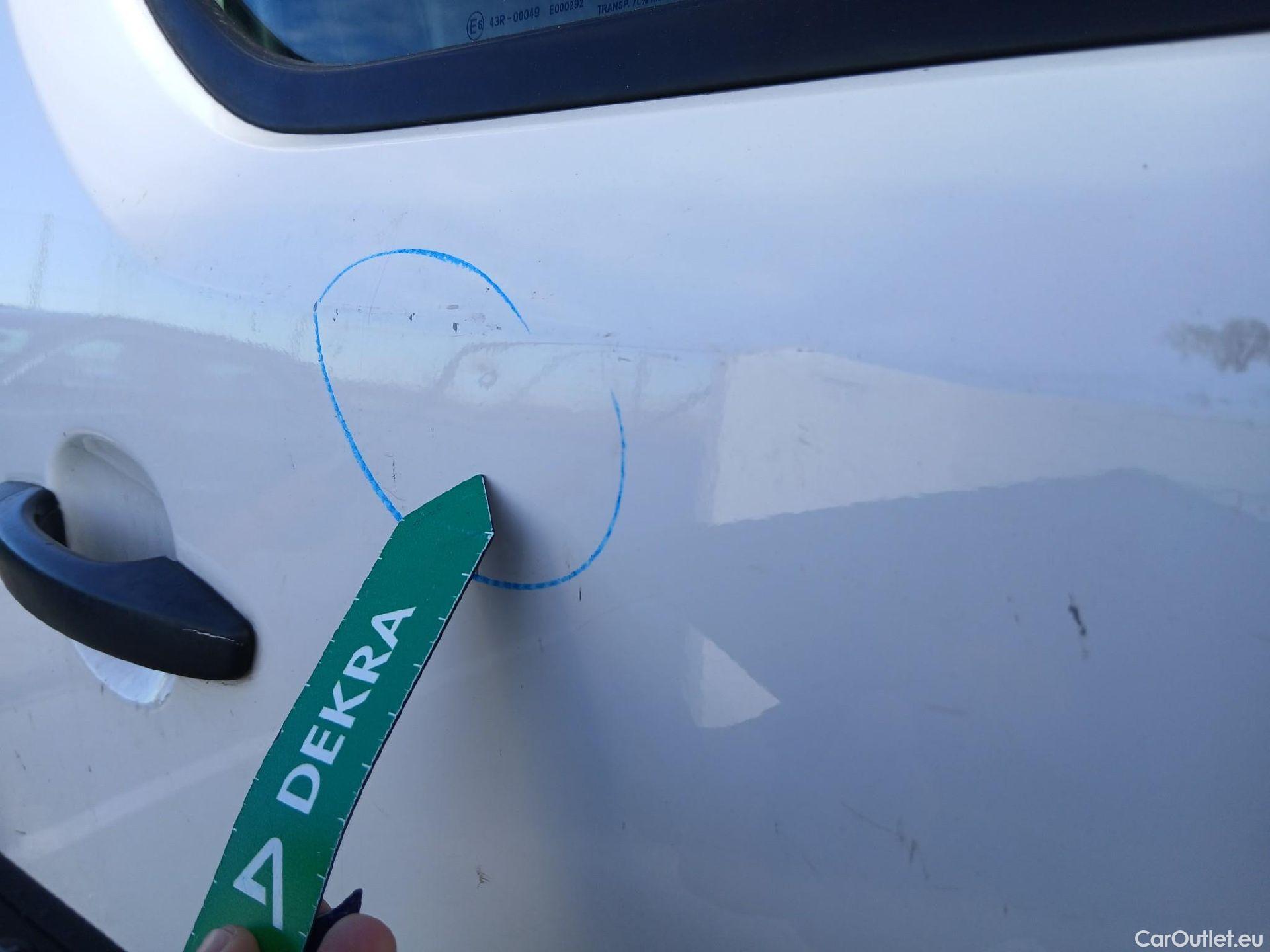  Opel  Vivaro OPEL  / 2019 / 4P / furgón 1.5 Diésel 74kW(100CV)M Std Exp #45