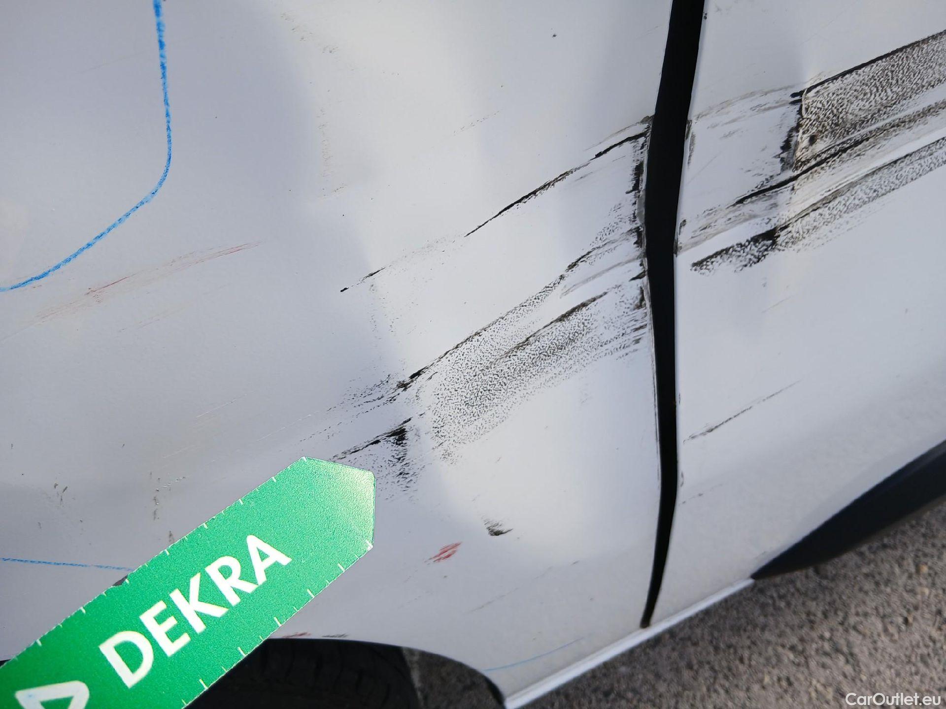  Opel  Vivaro OPEL  / 2019 / 4P / furgón 1.5 Diésel 74kW(100CV)M Std Exp #38