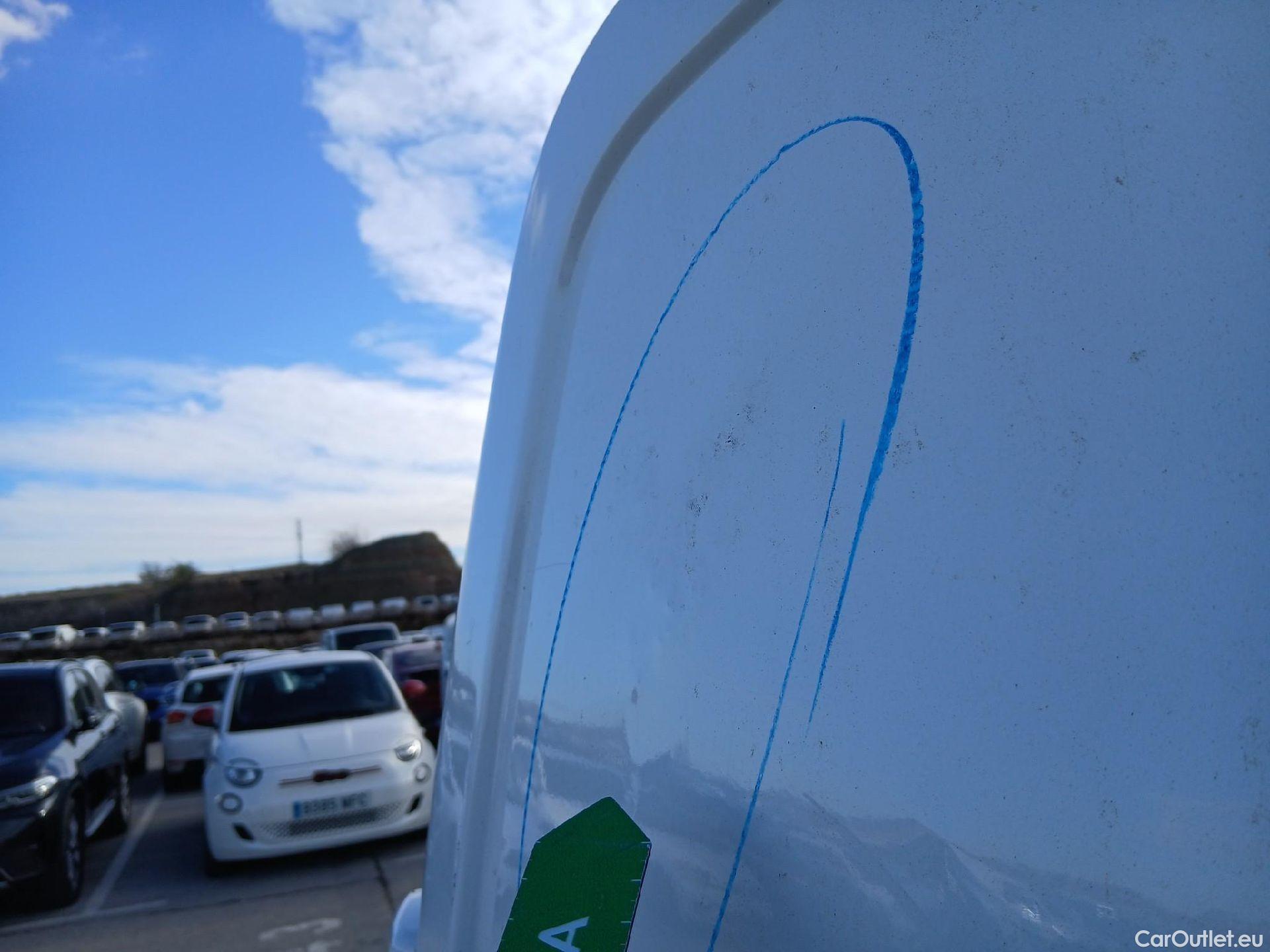  Opel  Vivaro OPEL  / 2019 / 4P / furgón 1.5 Diésel 74kW(100CV)M Std Exp #33