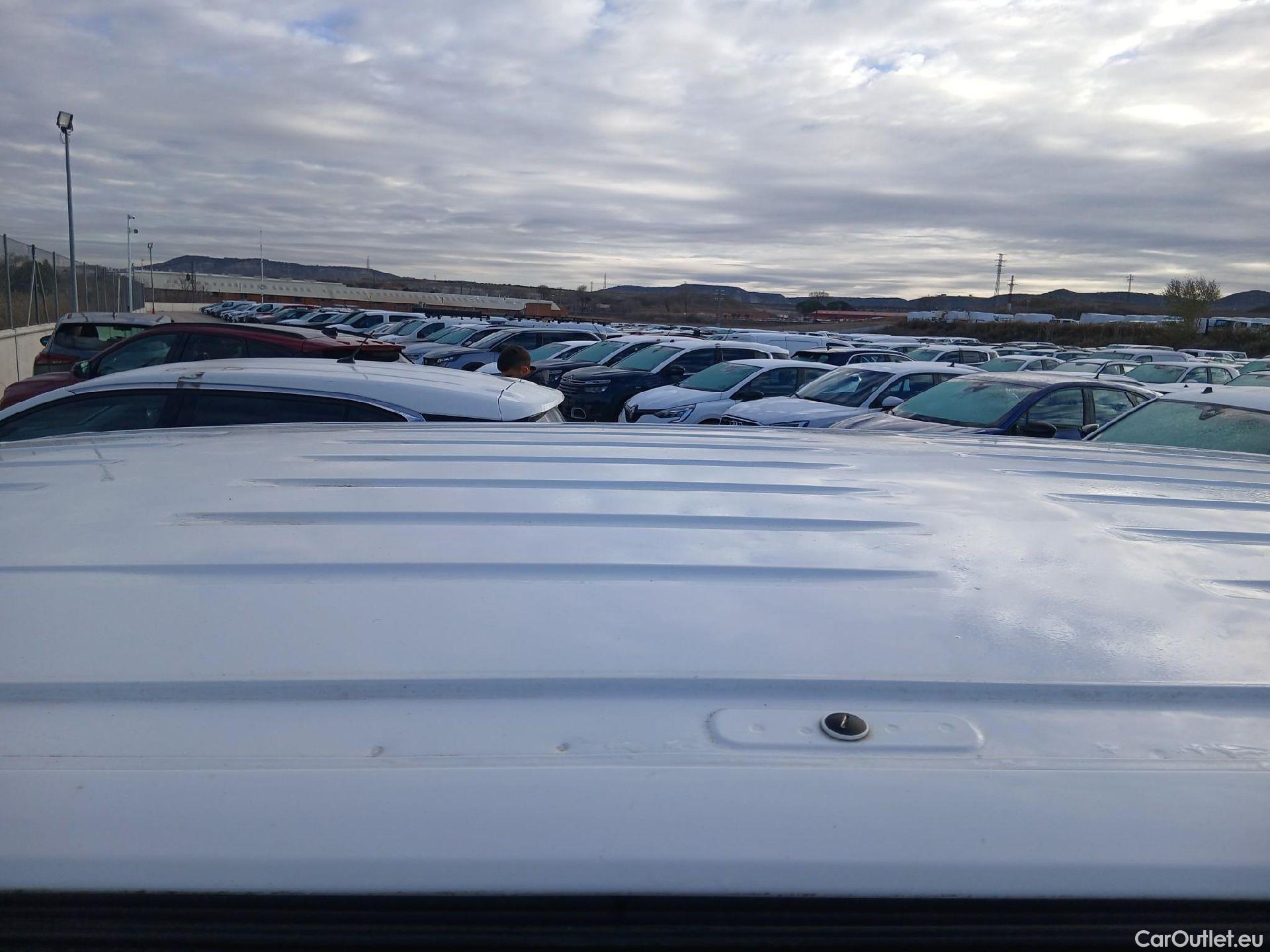  Opel  Combo OPEL  Life / 2018 / 5P / combi 1.5 TD 75kW (100CV) S/S Edition Plus L (IND) #19