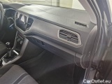  Volkswagen  T-ROC VOLKSWAGEN  / 2017 / 5P / SUV 1.0 TSI STYLE #145