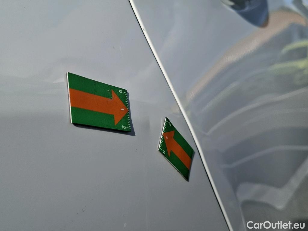  Peugeot  2008 PEUGEOT  / 2016 / 5P / Crossover Puretech 110 S&S ACTIVE #32