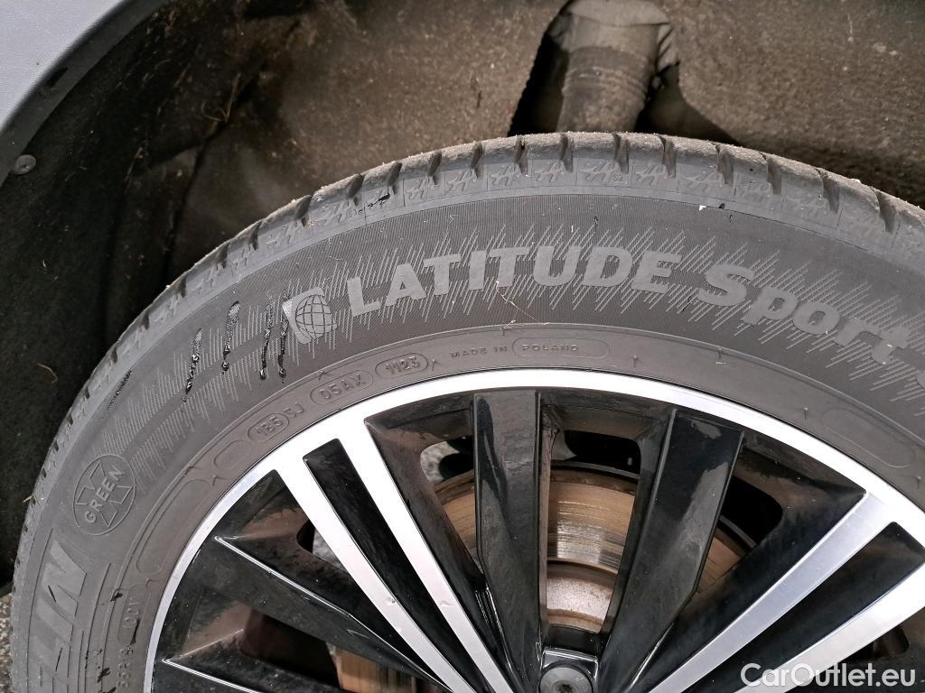  Volkswagen  Tiguan VOLKSWAGEN  / 2020 / 5P / SUV 1.4 eHybrid 245 DSG6 Elegance Exclusive #15