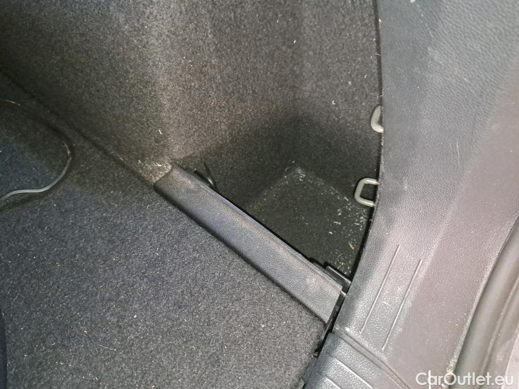  Volkswagen  Tiguan VOLKSWAGEN  / 2020 / 5P / SUV 1.4 eHybrid 245 DSG6 Elegance Exclusive #7